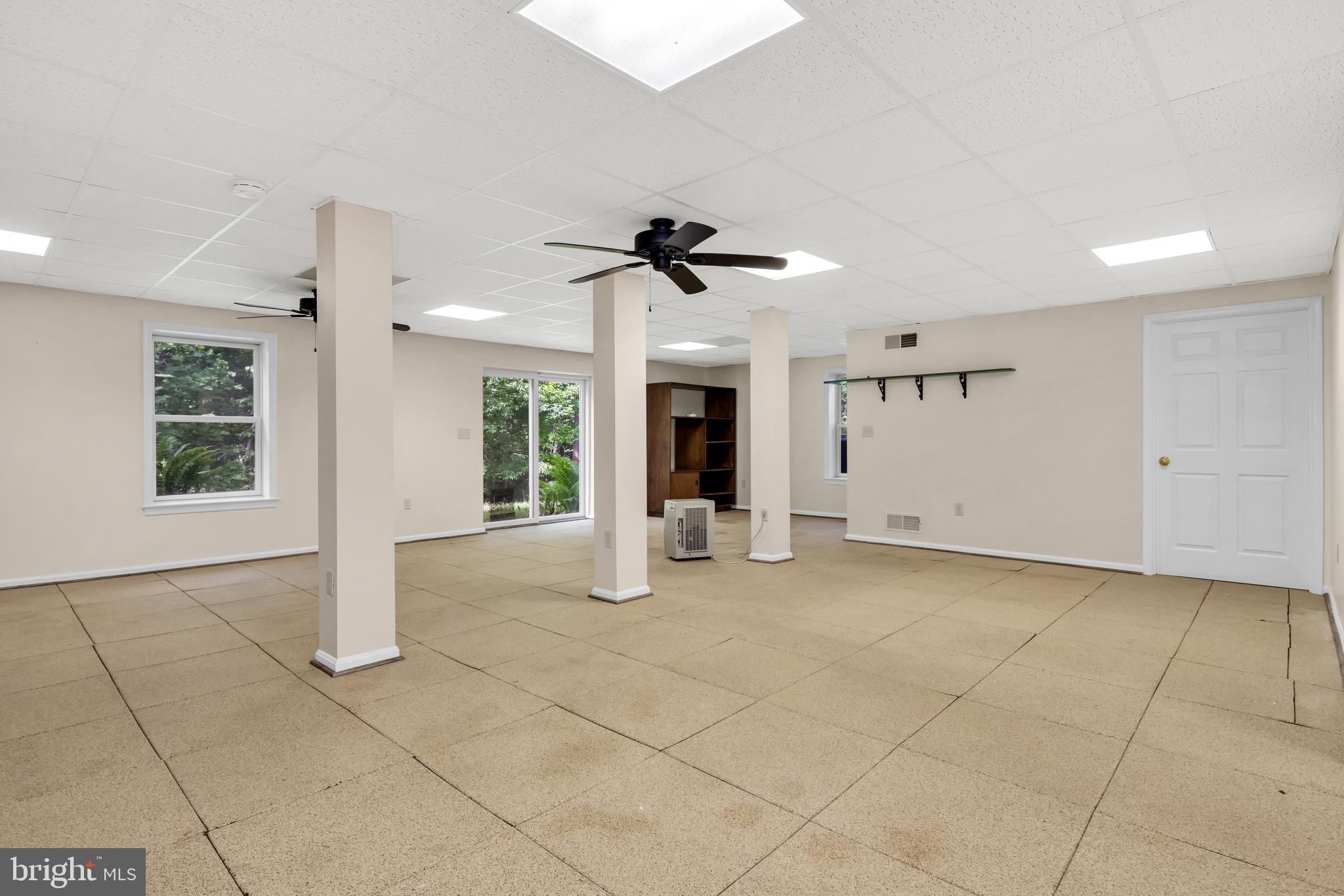 HAMPSHIRE COUNTY - Residential