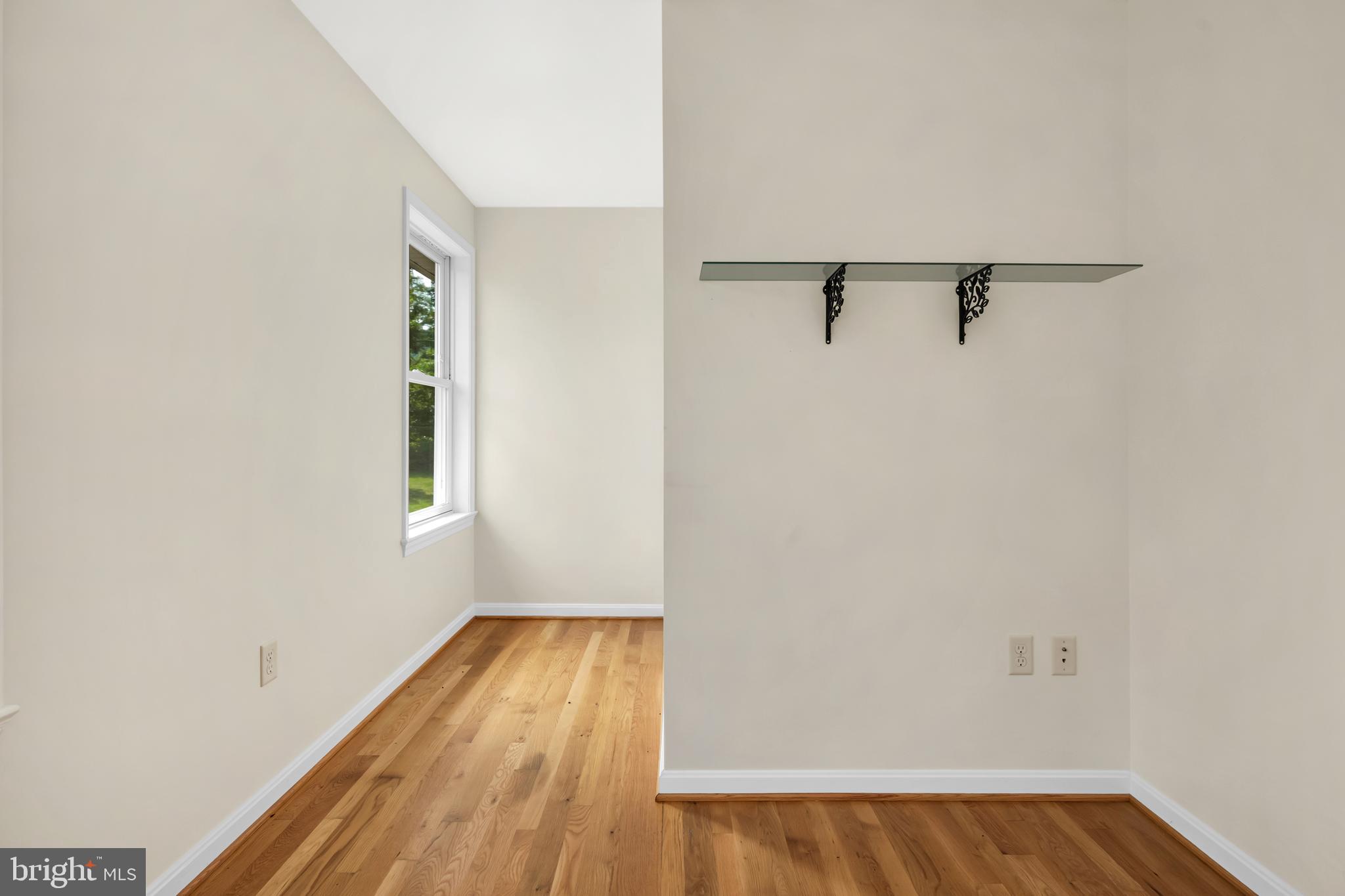 HAMPSHIRE COUNTY - Residential