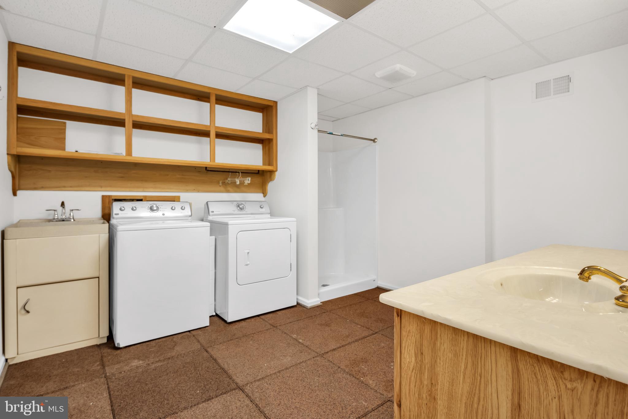 HAMPSHIRE COUNTY - Residential