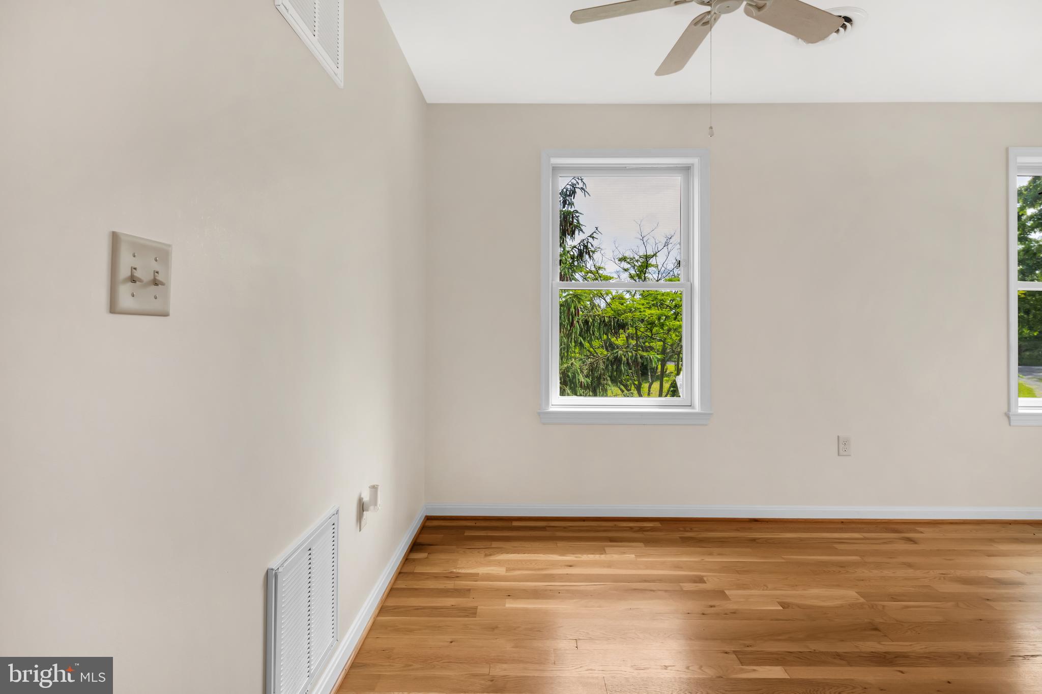 HAMPSHIRE COUNTY - Residential