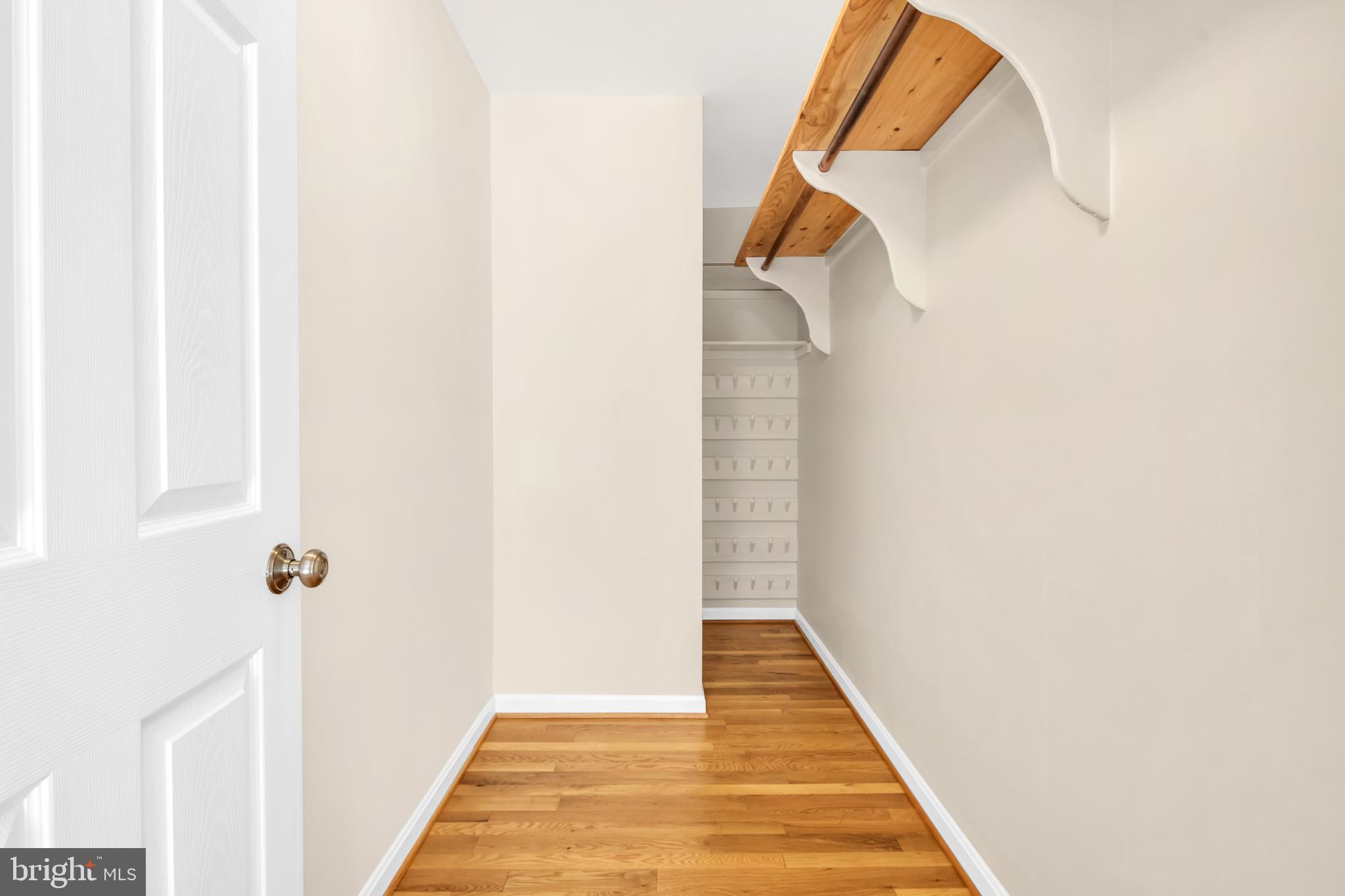 HAMPSHIRE COUNTY - Residential