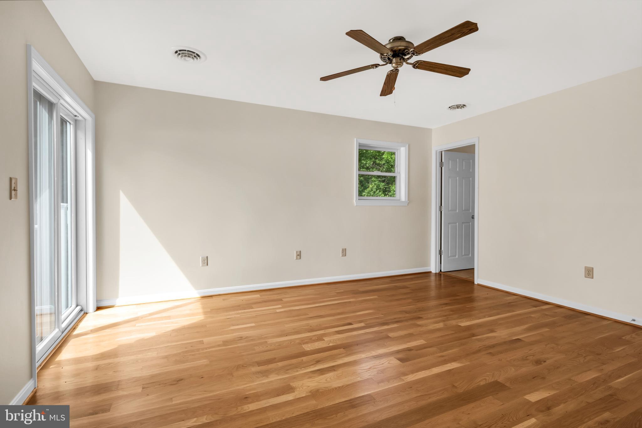 HAMPSHIRE COUNTY - Residential