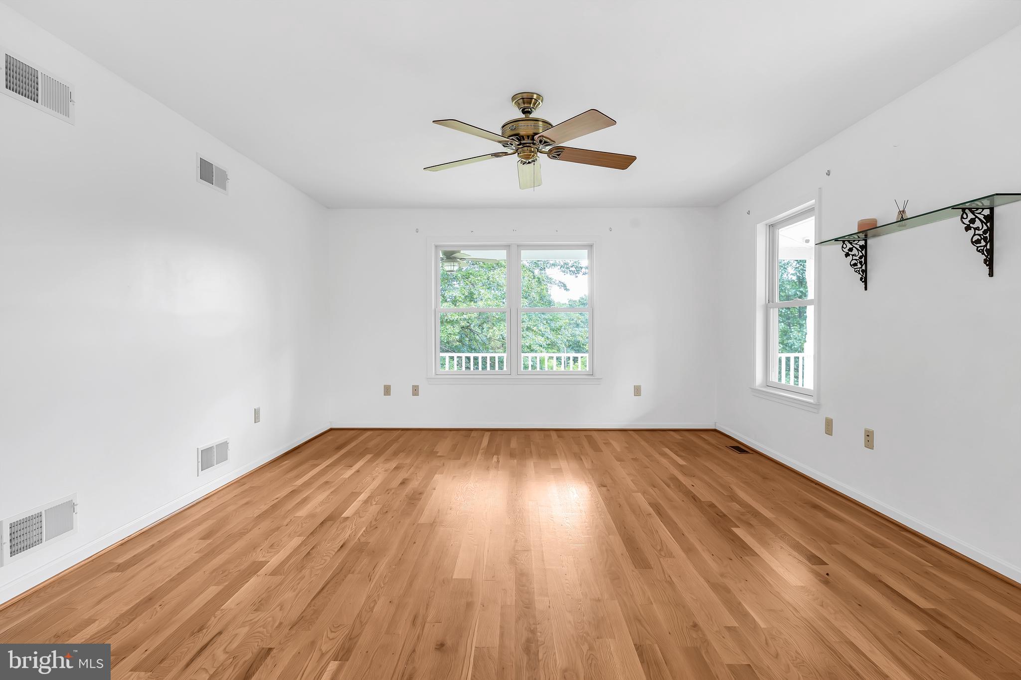 HAMPSHIRE COUNTY - Residential