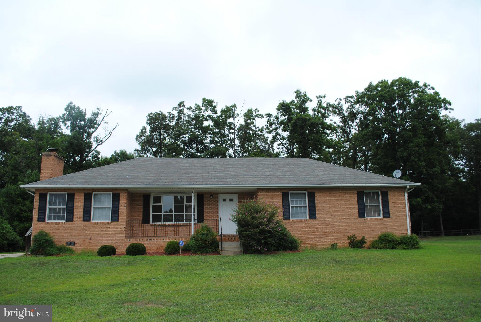 PANQUIA OAKS SUB - Residential Lease