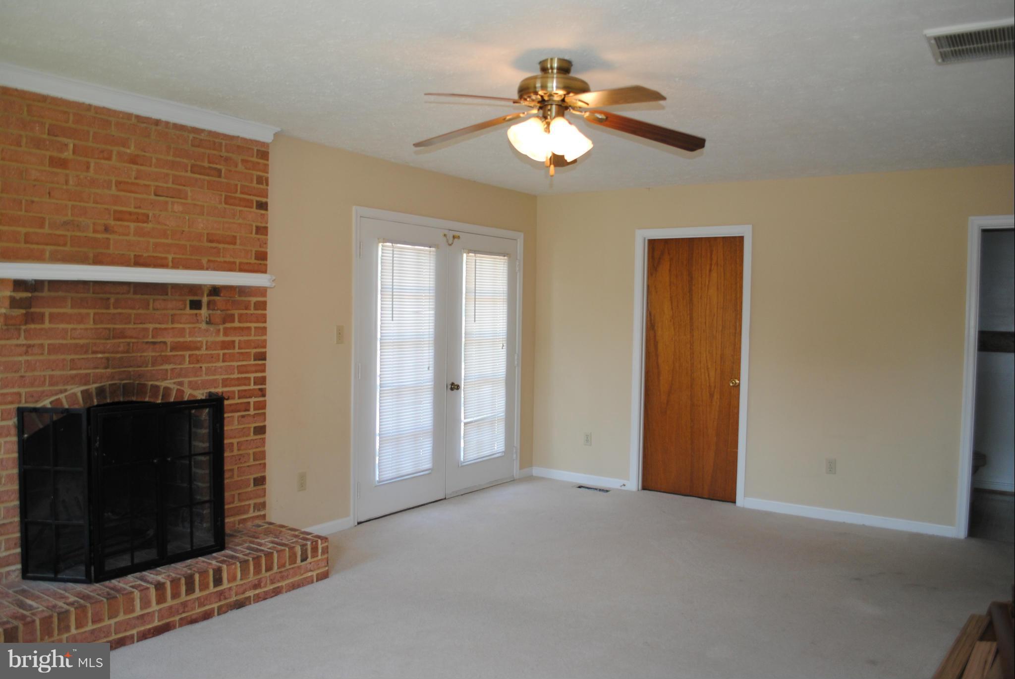 PANQUIA OAKS SUB - Residential Lease