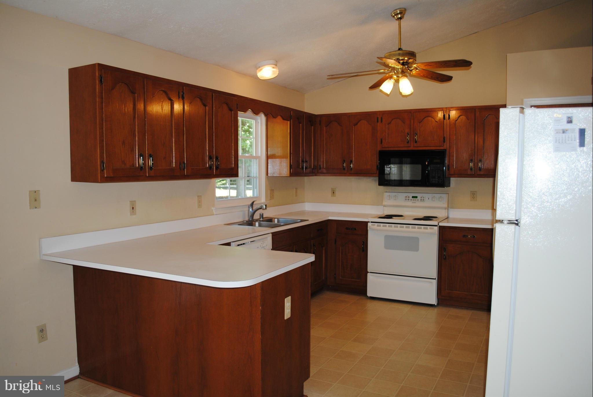 PANQUIA OAKS SUB - Residential Lease