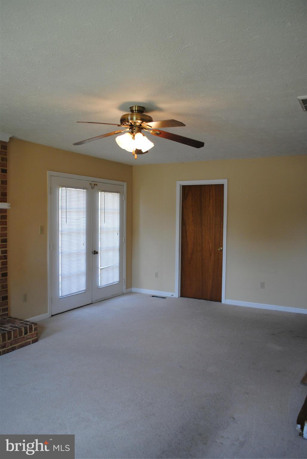 PANQUIA OAKS SUB - Residential Lease