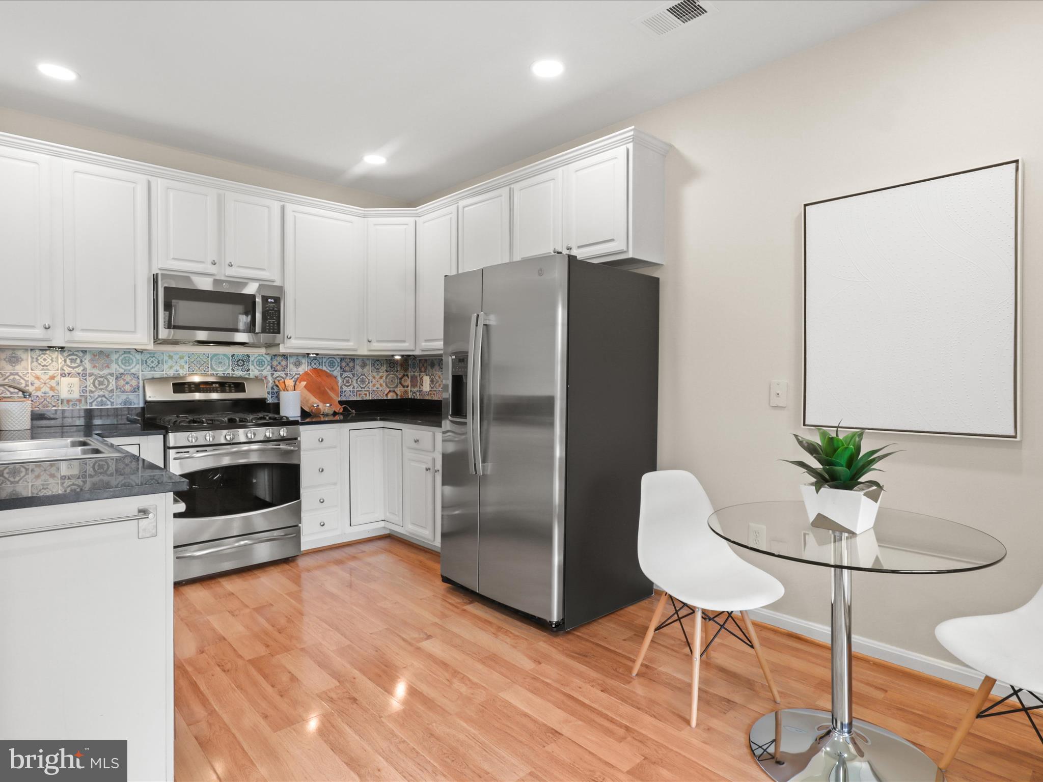 OLD TOWN GREENS - Residential