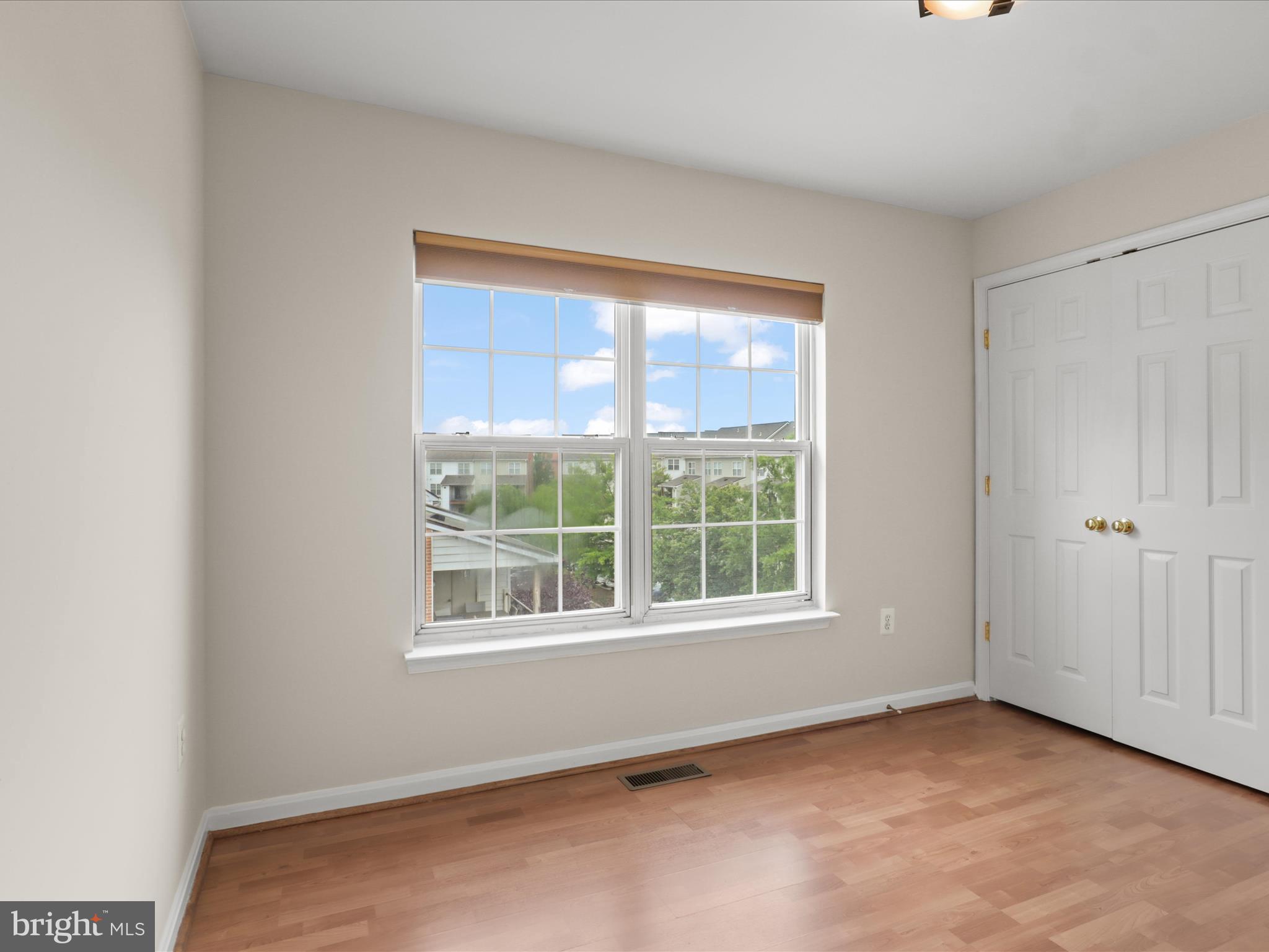 OLD TOWN GREENS - Residential