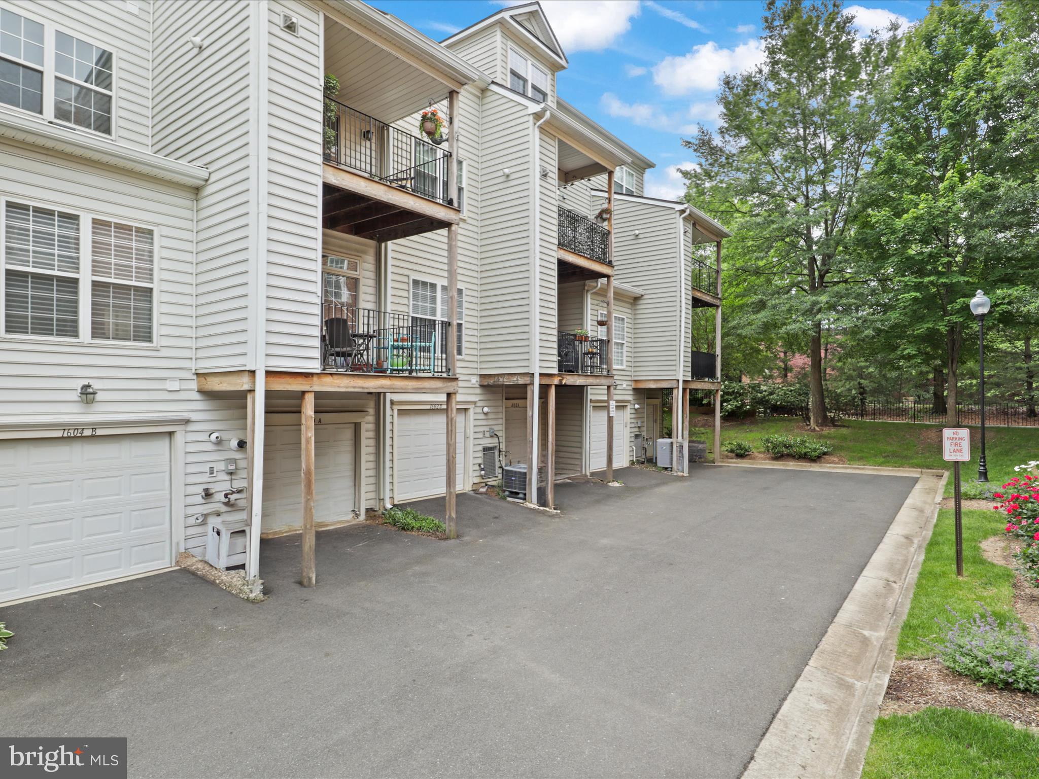 OLD TOWN GREENS - Residential