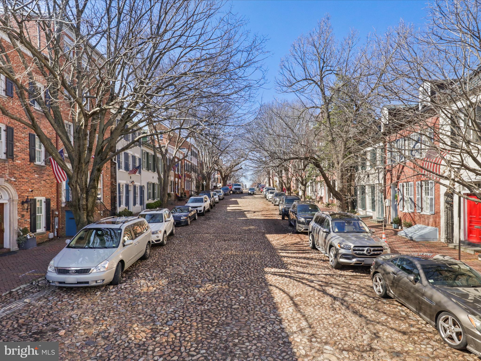 OLD TOWN GREENS - Residential