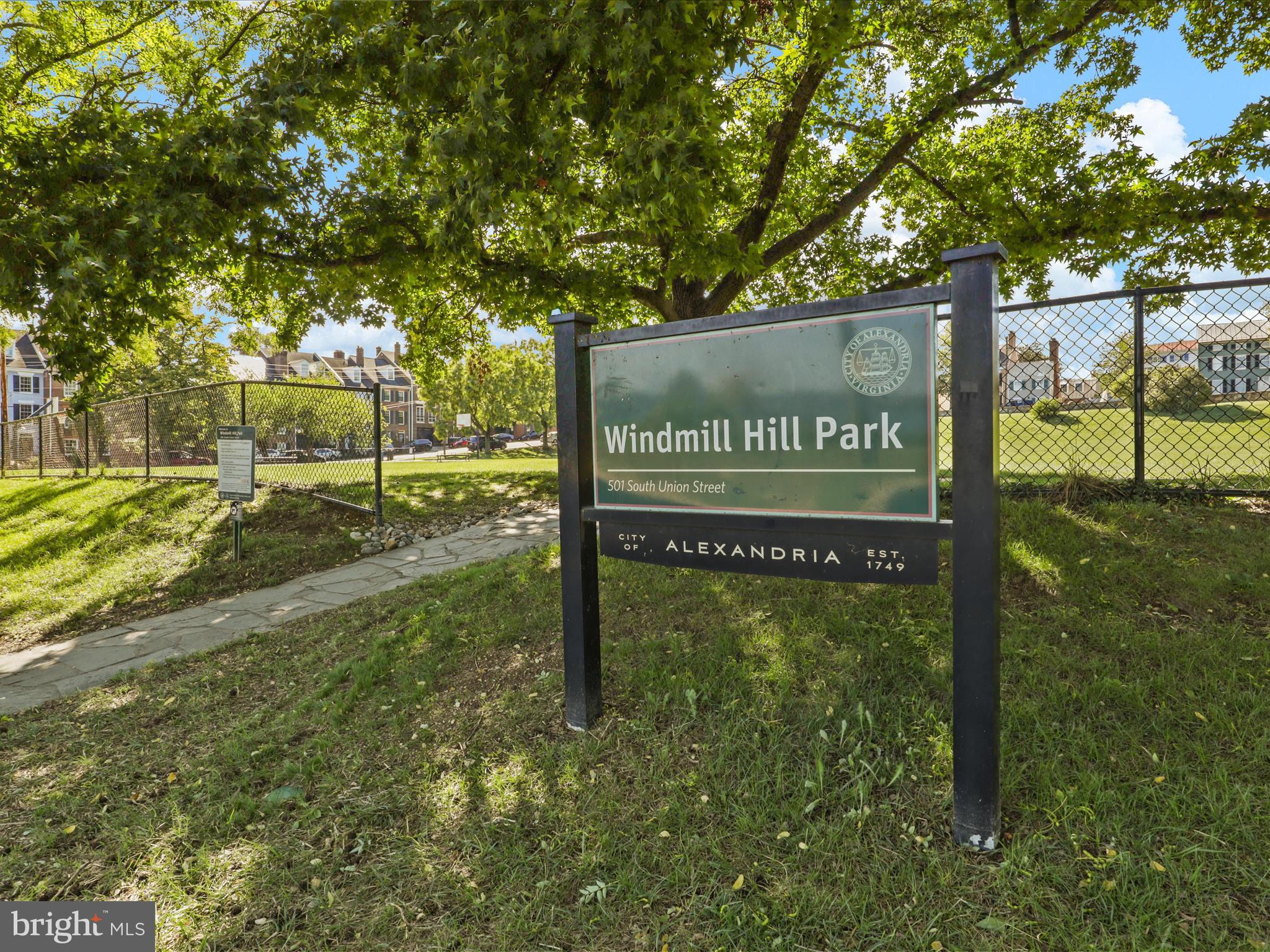 OLD TOWN GREENS - Residential