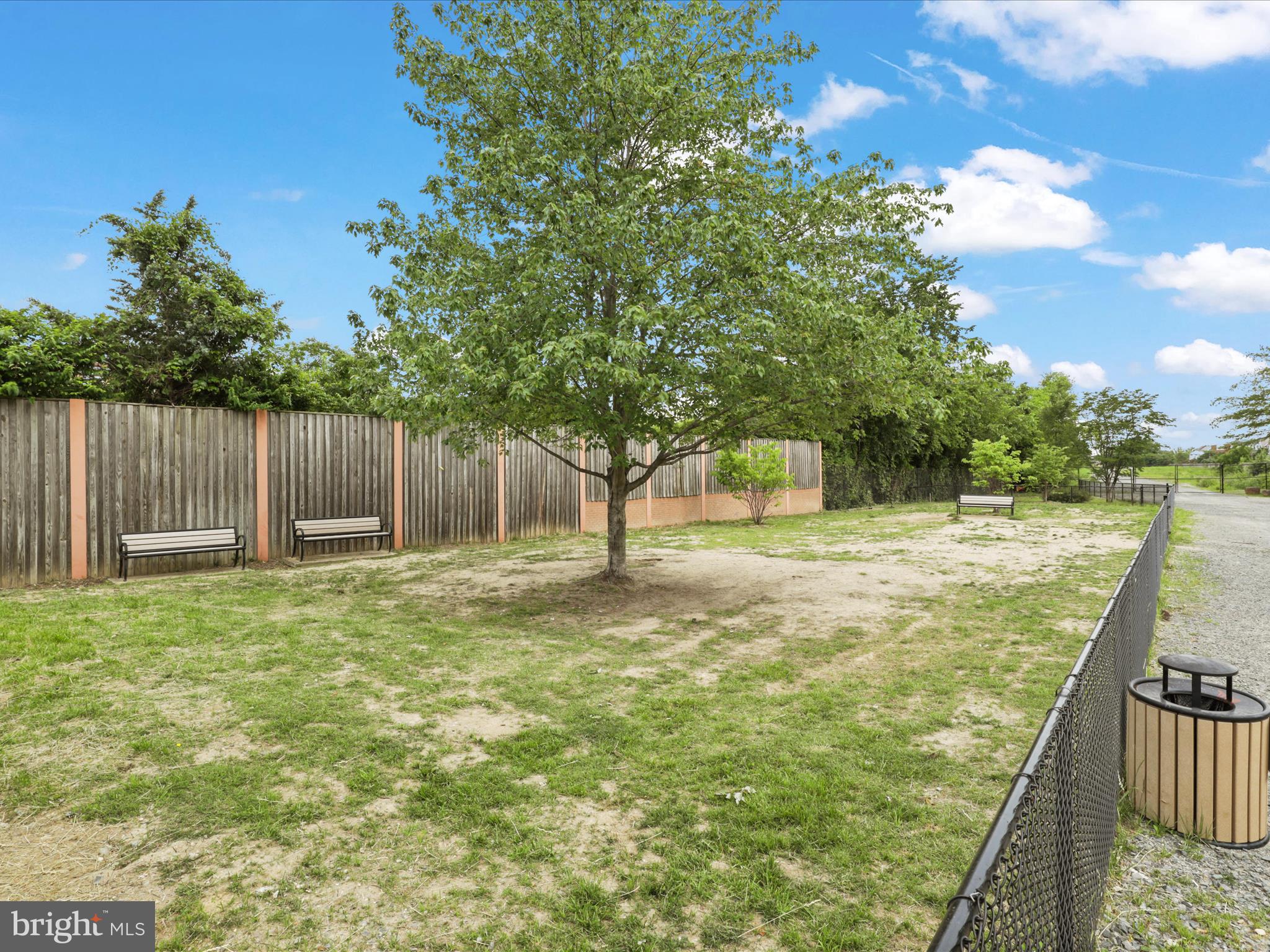 OLD TOWN GREENS - Residential