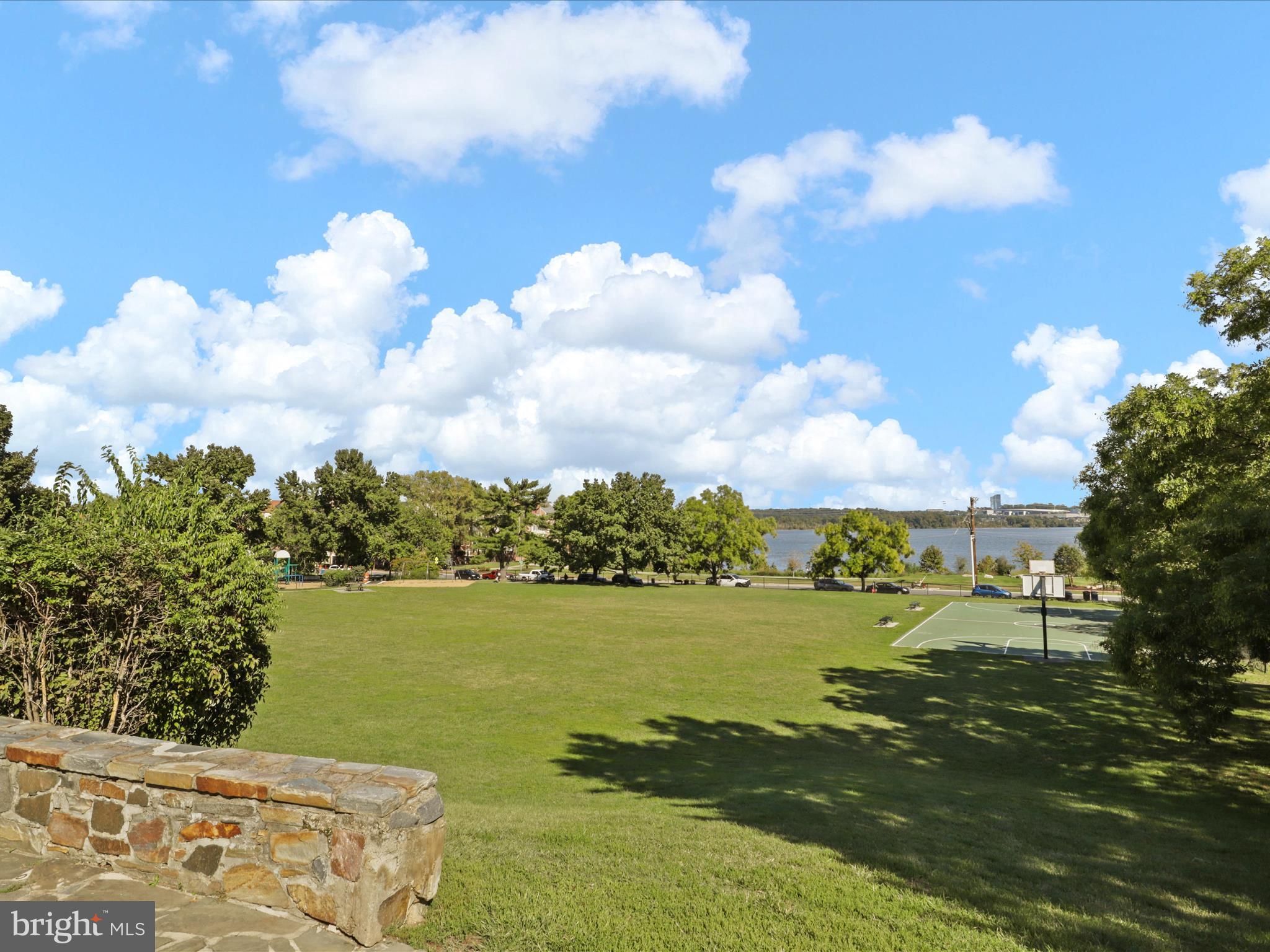 OLD TOWN GREENS - Residential