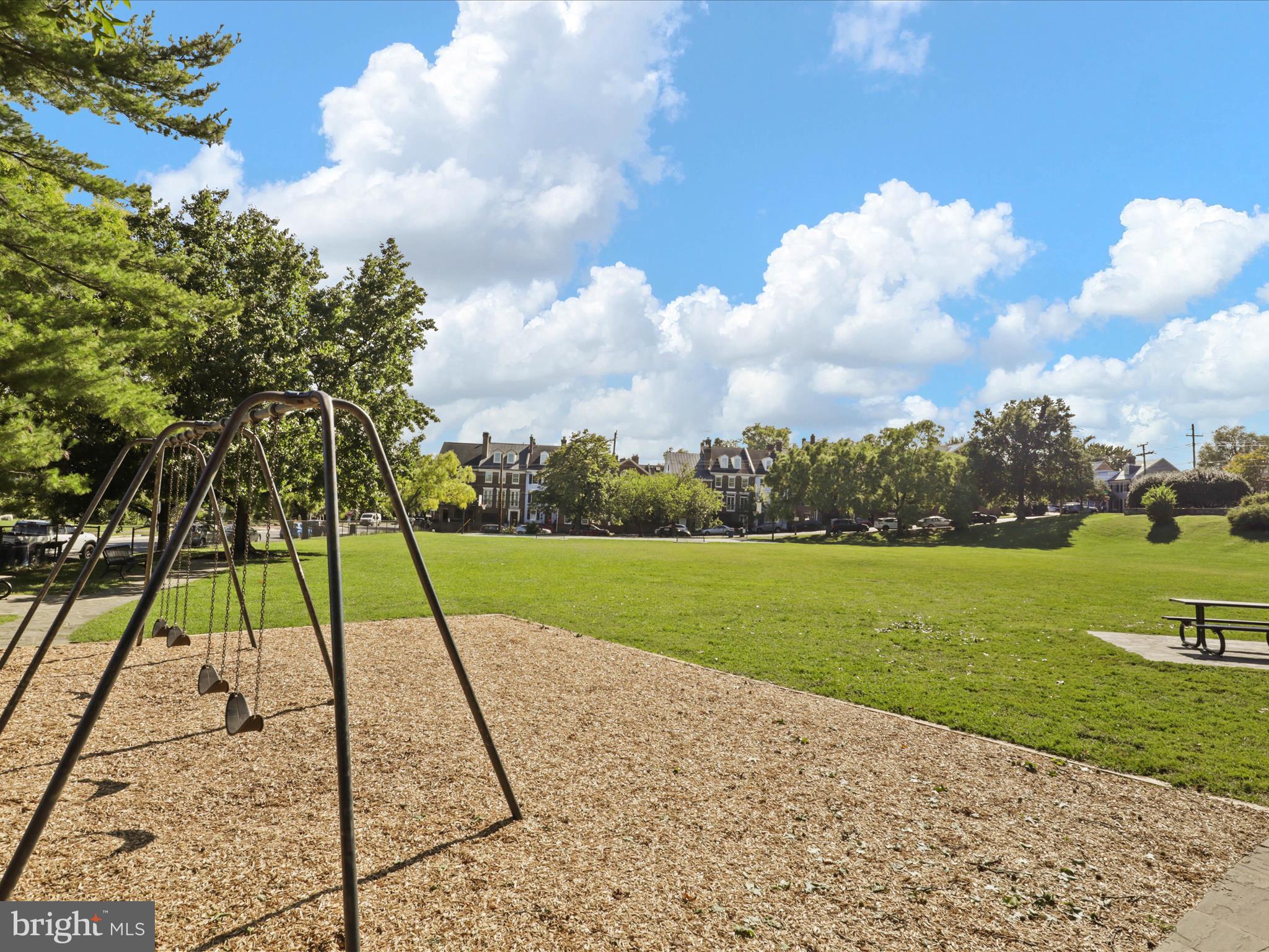 OLD TOWN GREENS - Residential