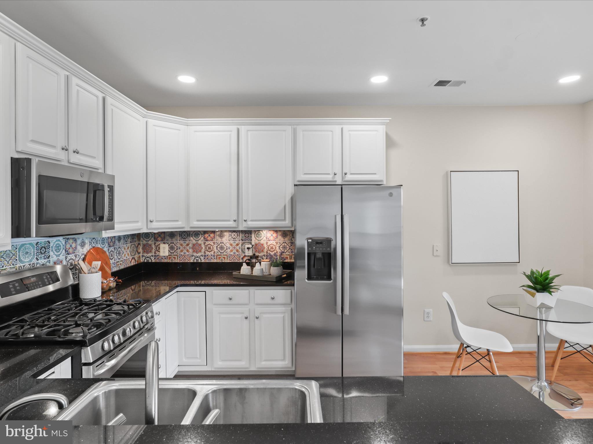 OLD TOWN GREENS - Residential