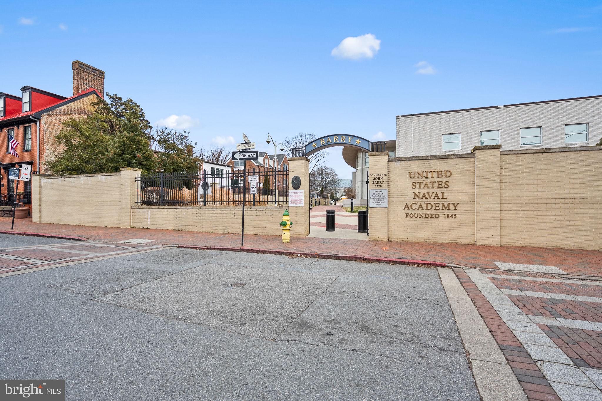 PARKWAY - Residential