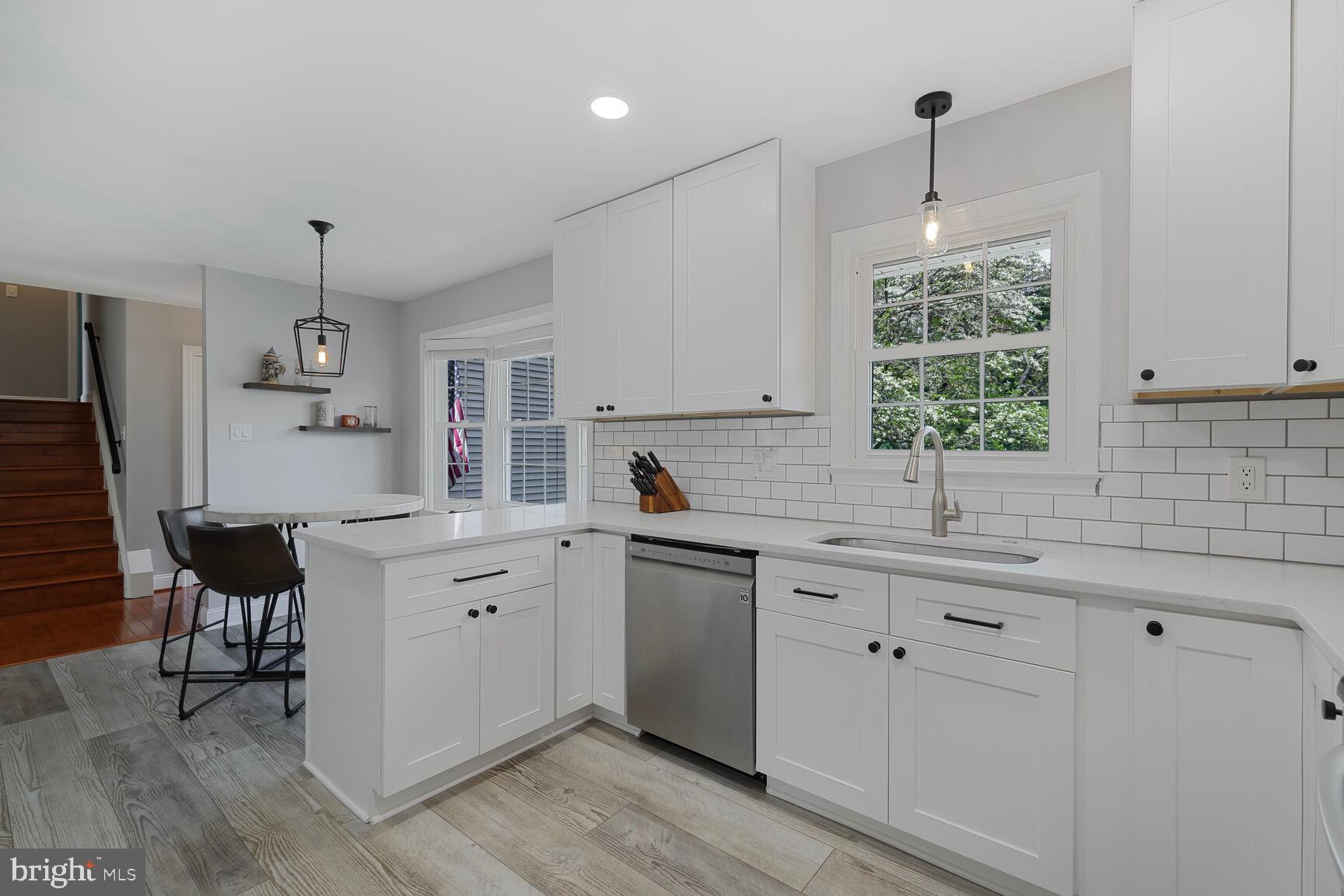 BURKE CENTRE - Residential