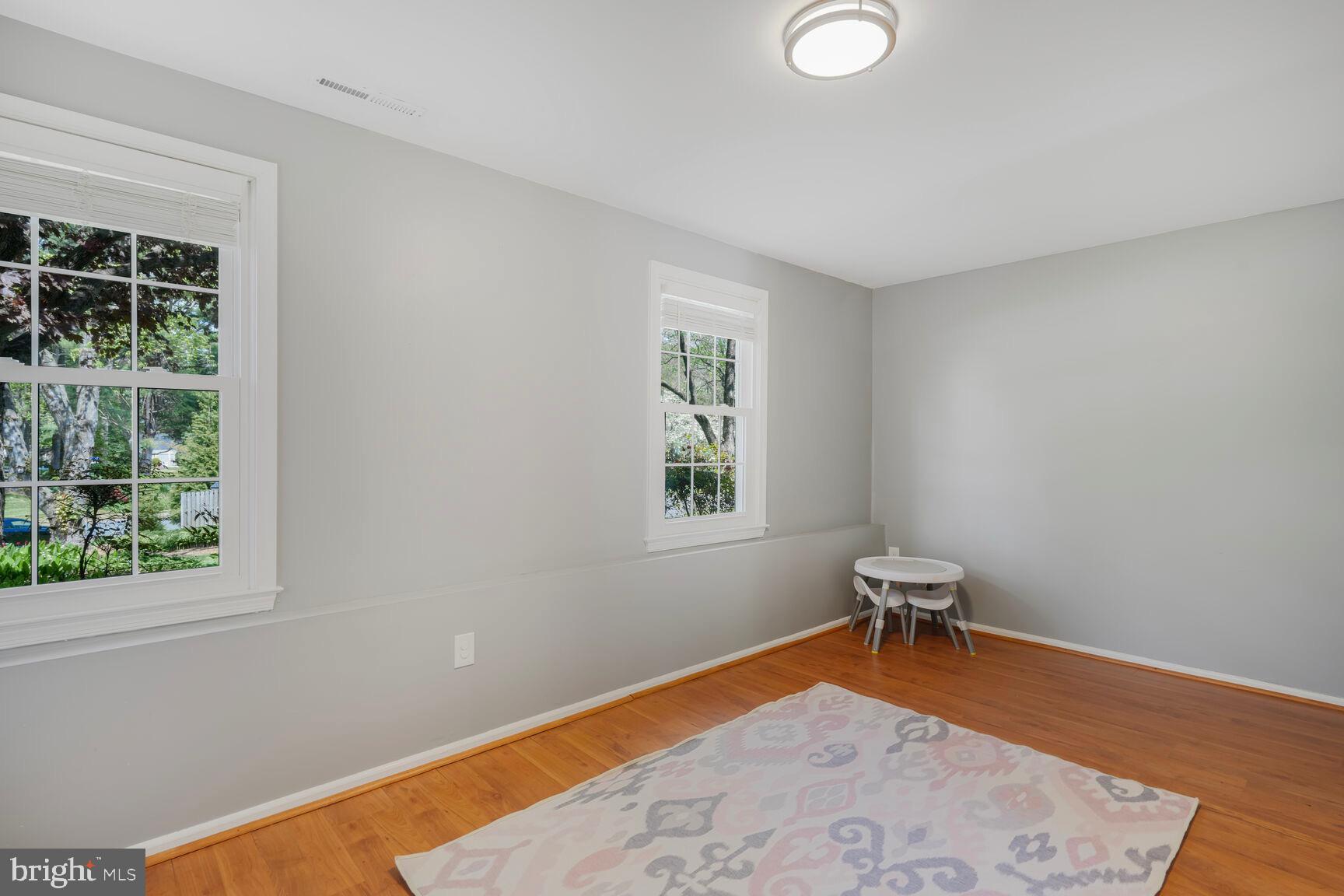 BURKE CENTRE - Residential