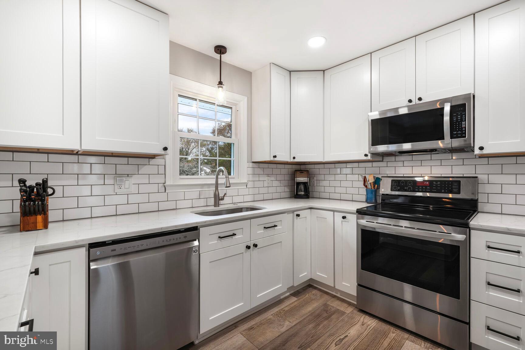 BURKE CENTRE - Residential