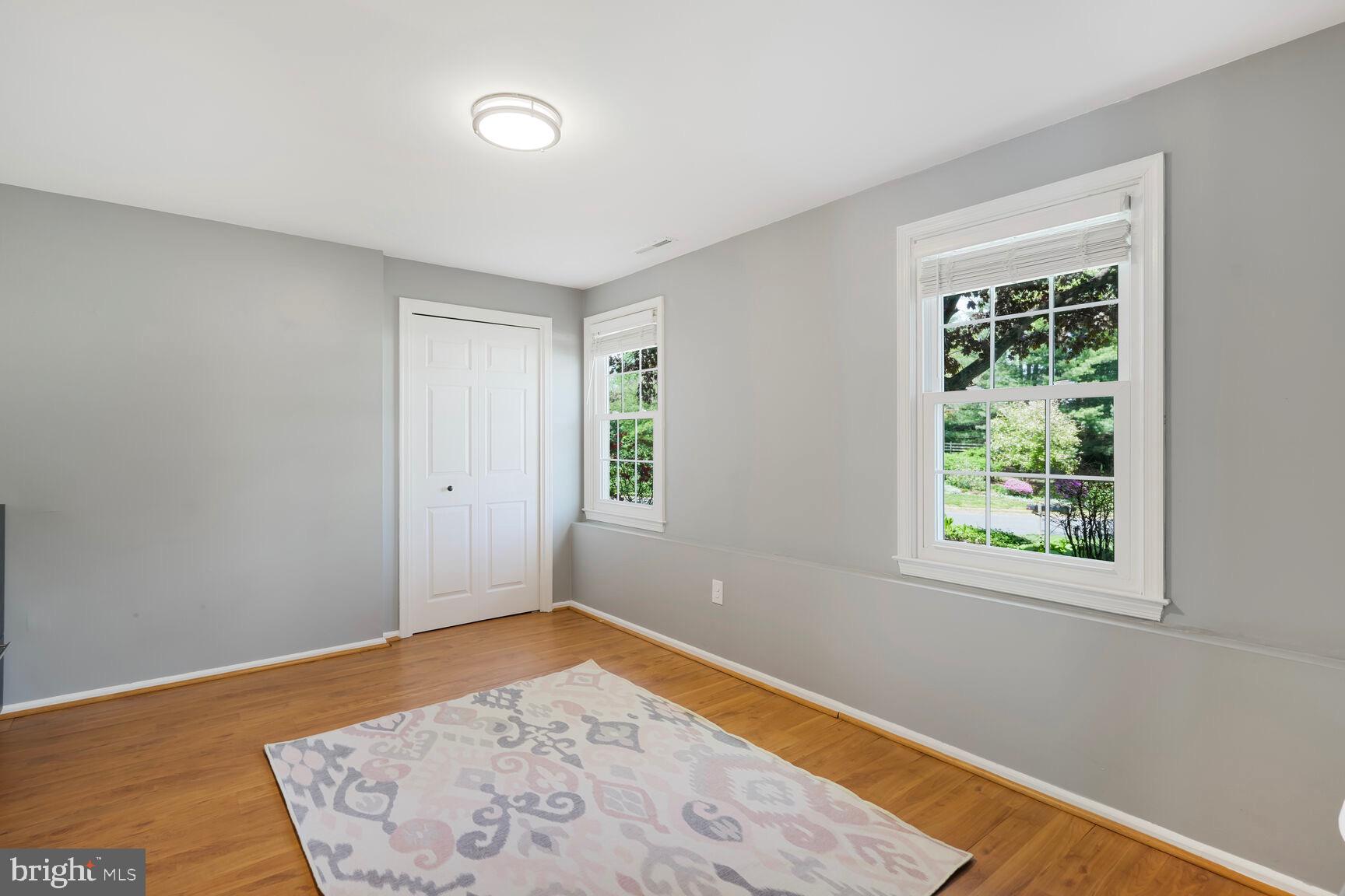 BURKE CENTRE - Residential