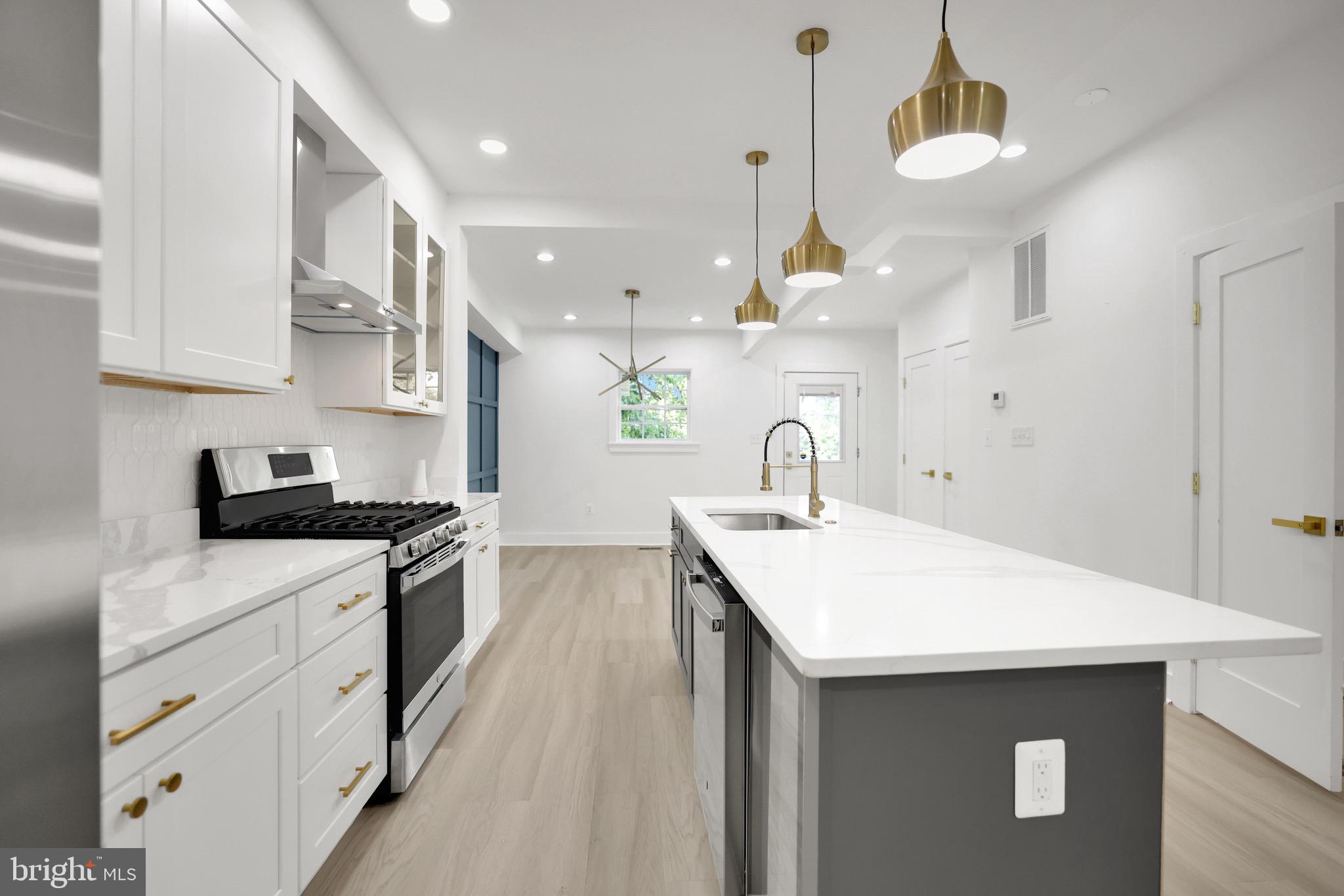 623 LONGFELLOW STREET NW