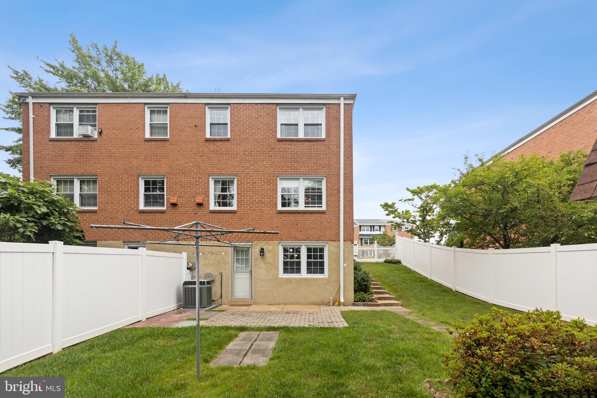 HUNTSMOOR VILLAGE NORTH - Residential