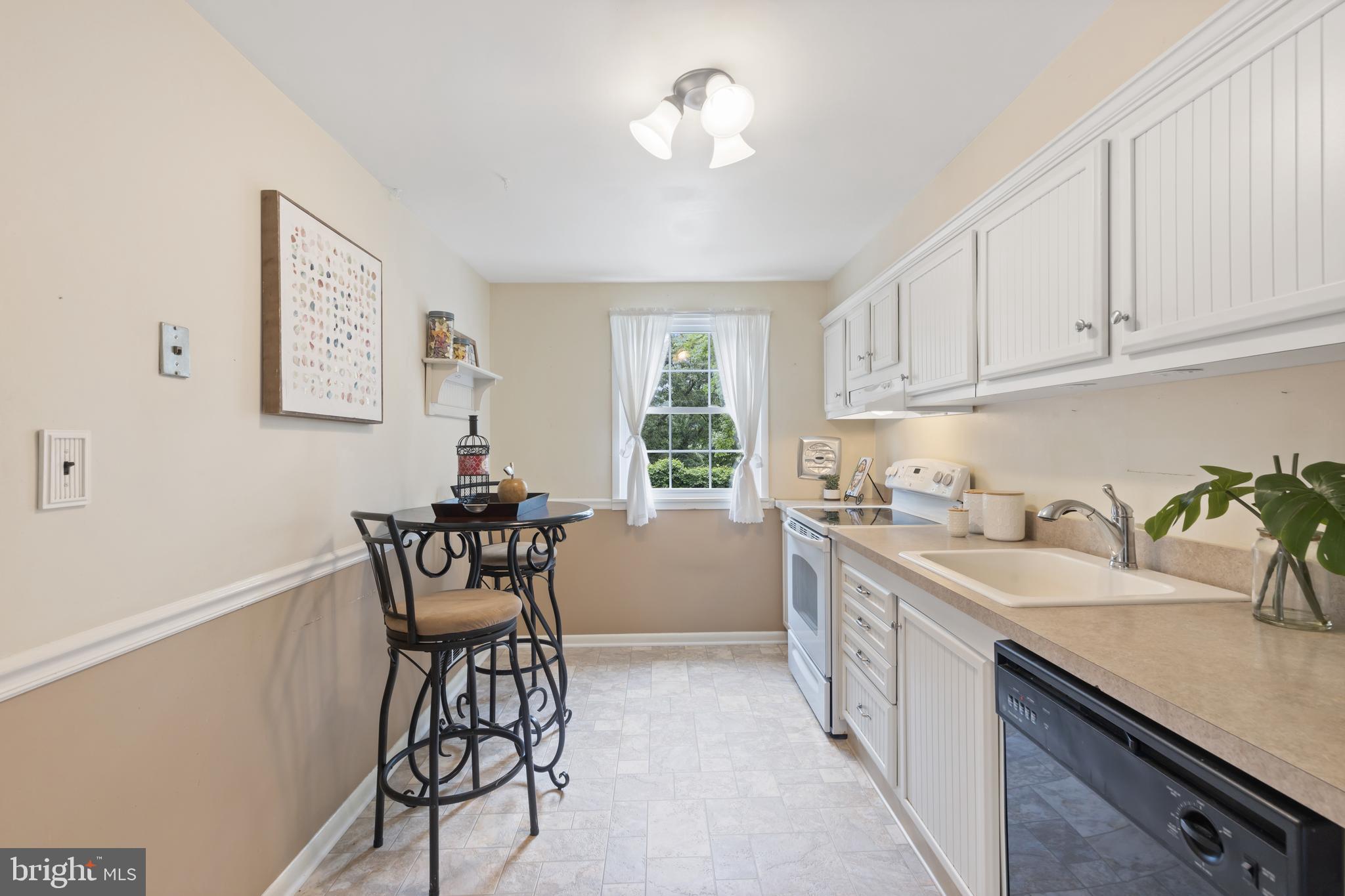 HUNTSMOOR VILLAGE NORTH - Residential