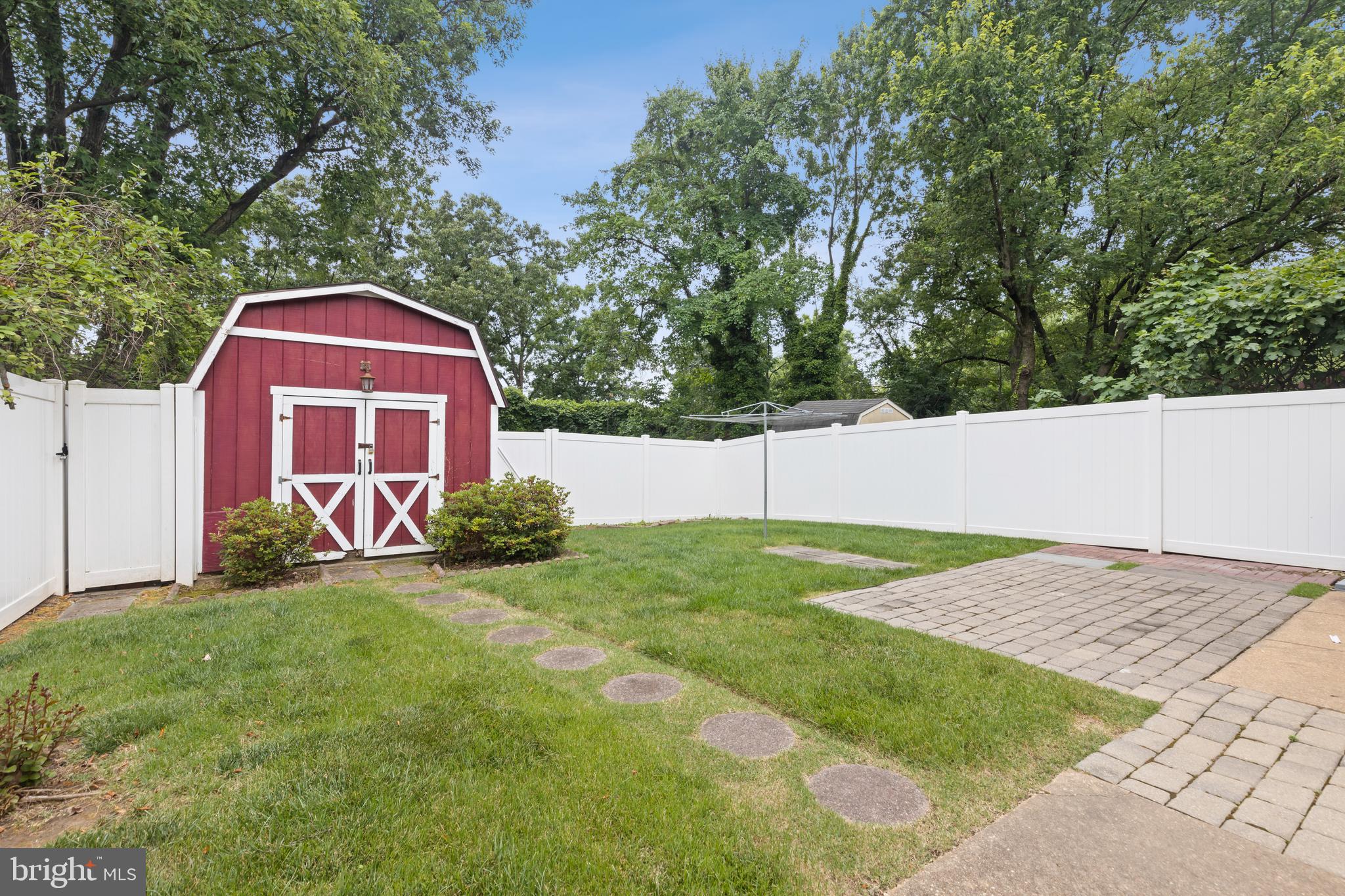 HUNTSMOOR VILLAGE NORTH - Residential