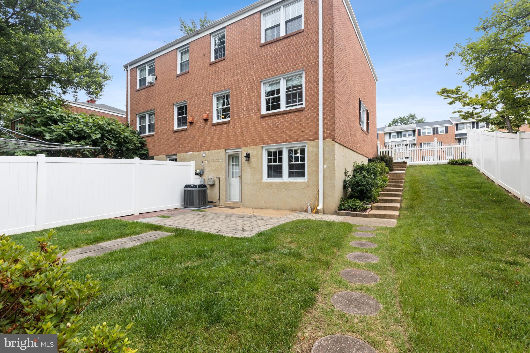 HUNTSMOOR VILLAGE NORTH - Residential