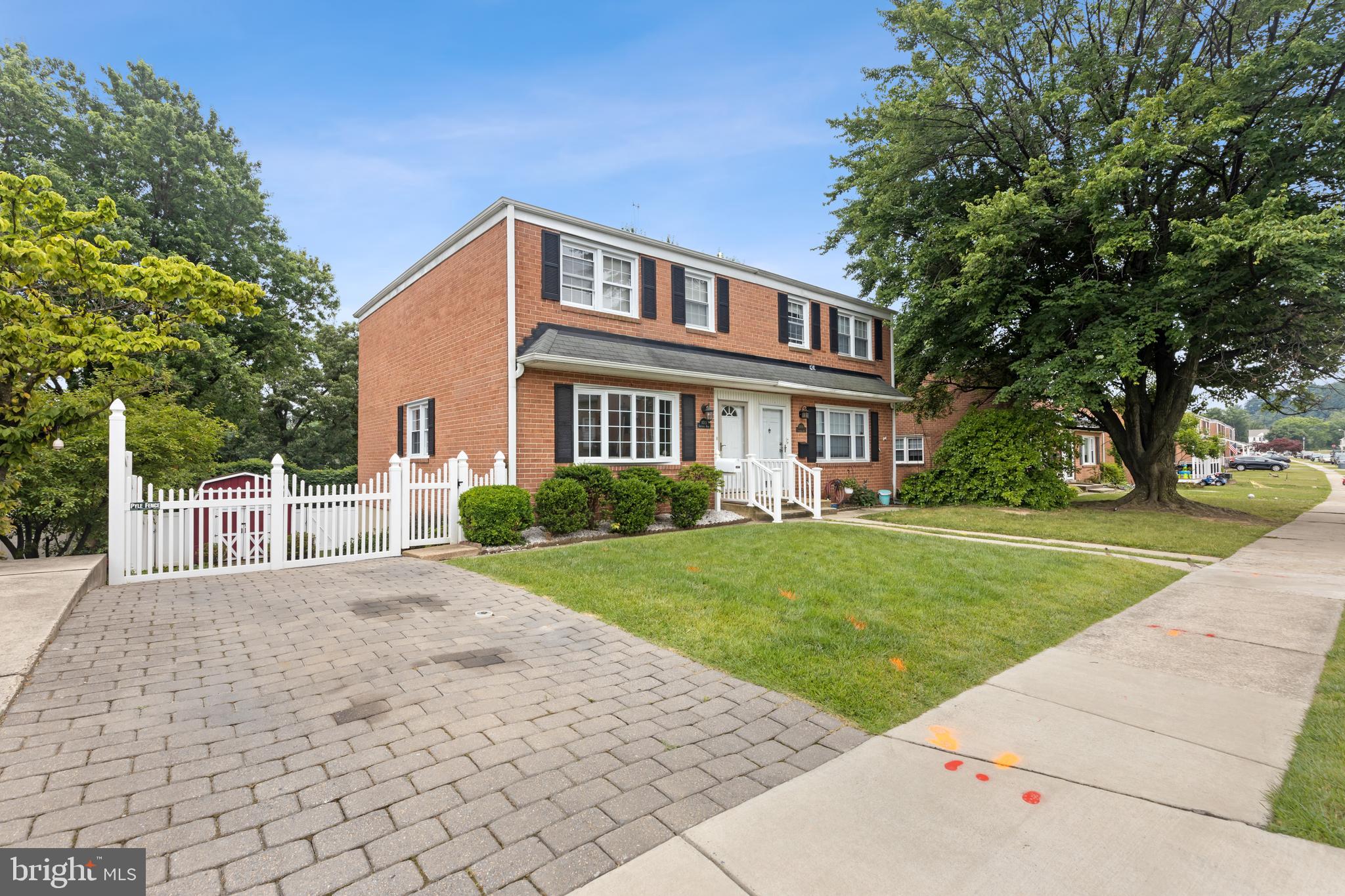 HUNTSMOOR VILLAGE NORTH - Residential