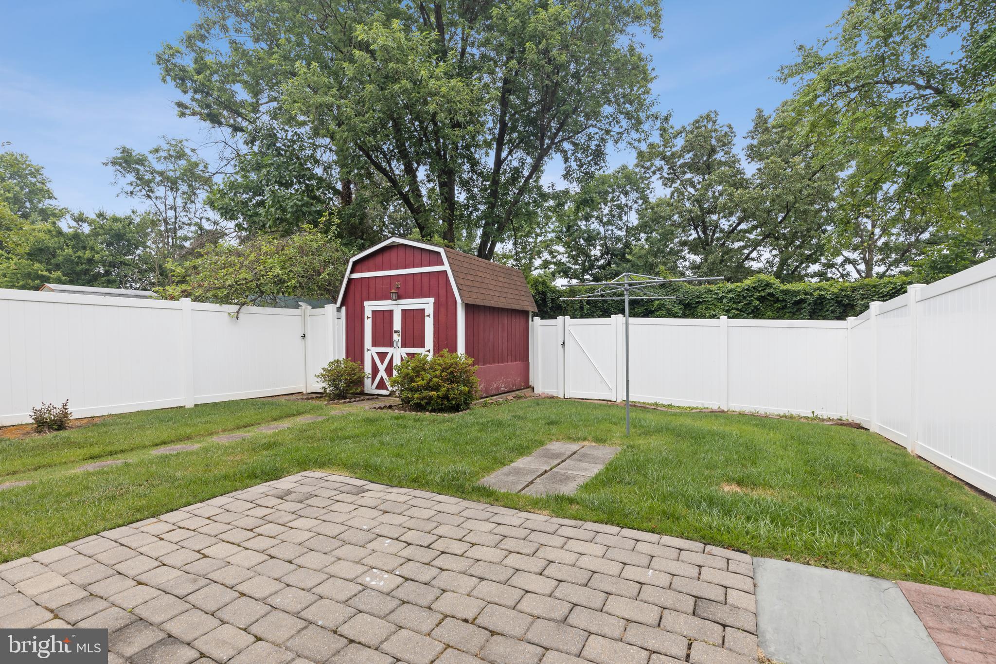 HUNTSMOOR VILLAGE NORTH - Residential