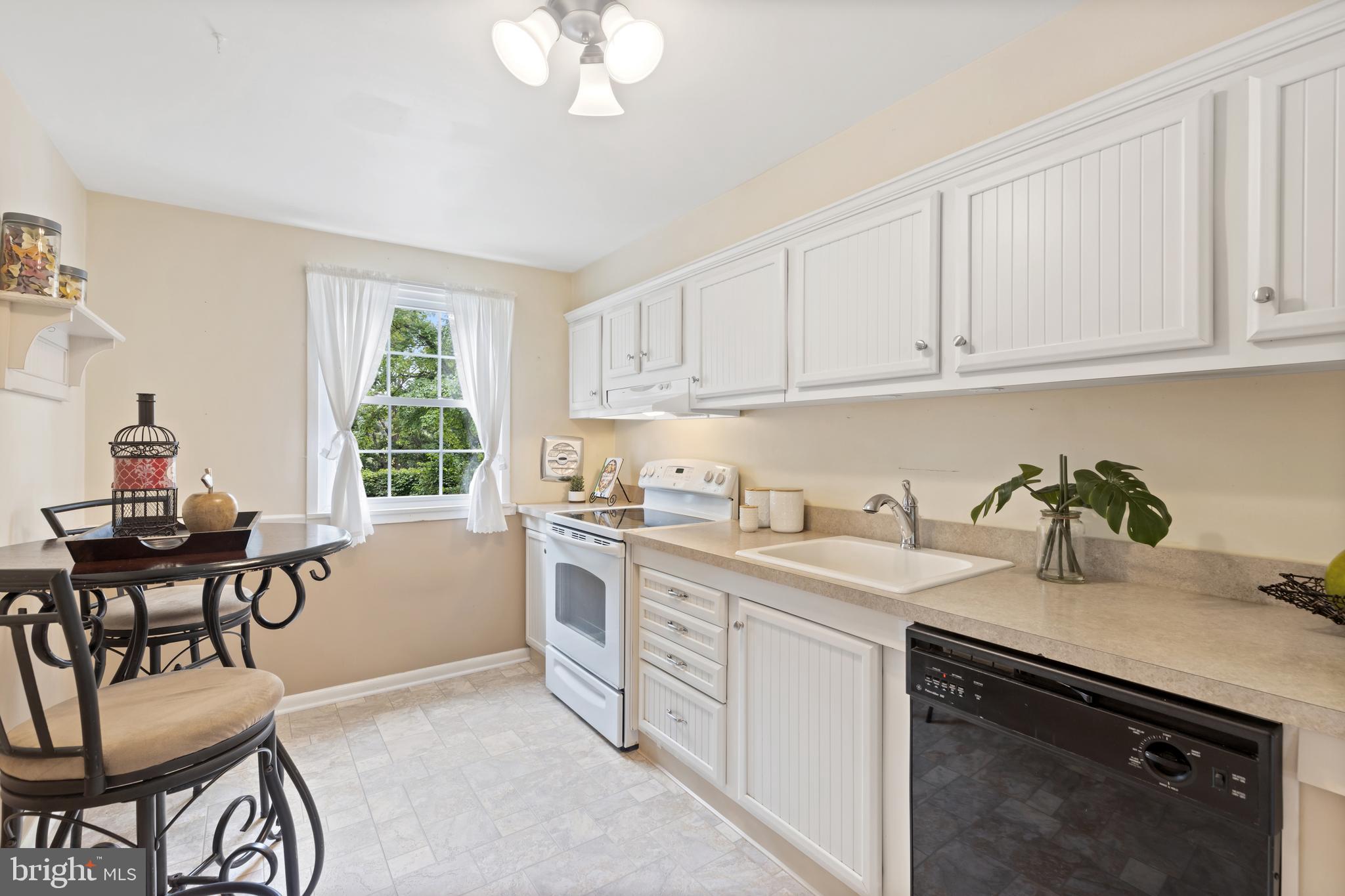 HUNTSMOOR VILLAGE NORTH - Residential