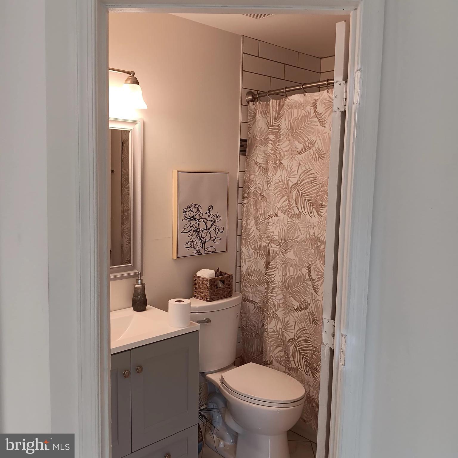 ELKRIDGE TOWN CENTER - Residential