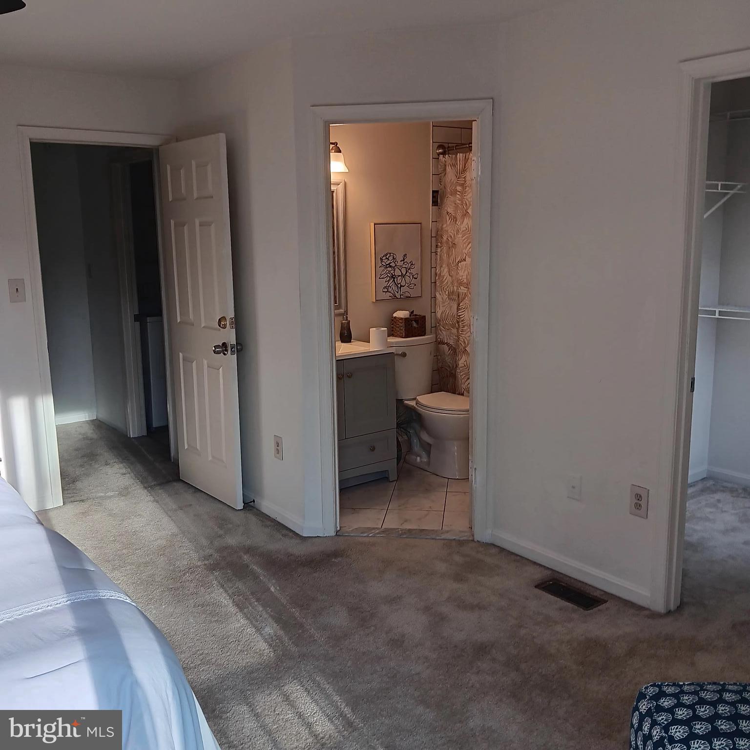 ELKRIDGE TOWN CENTER - Residential