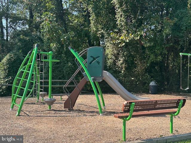 ELKRIDGE TOWN CENTER - Residential