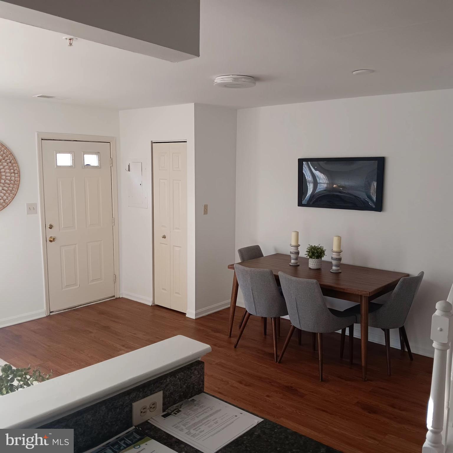 ELKRIDGE TOWN CENTER - Residential