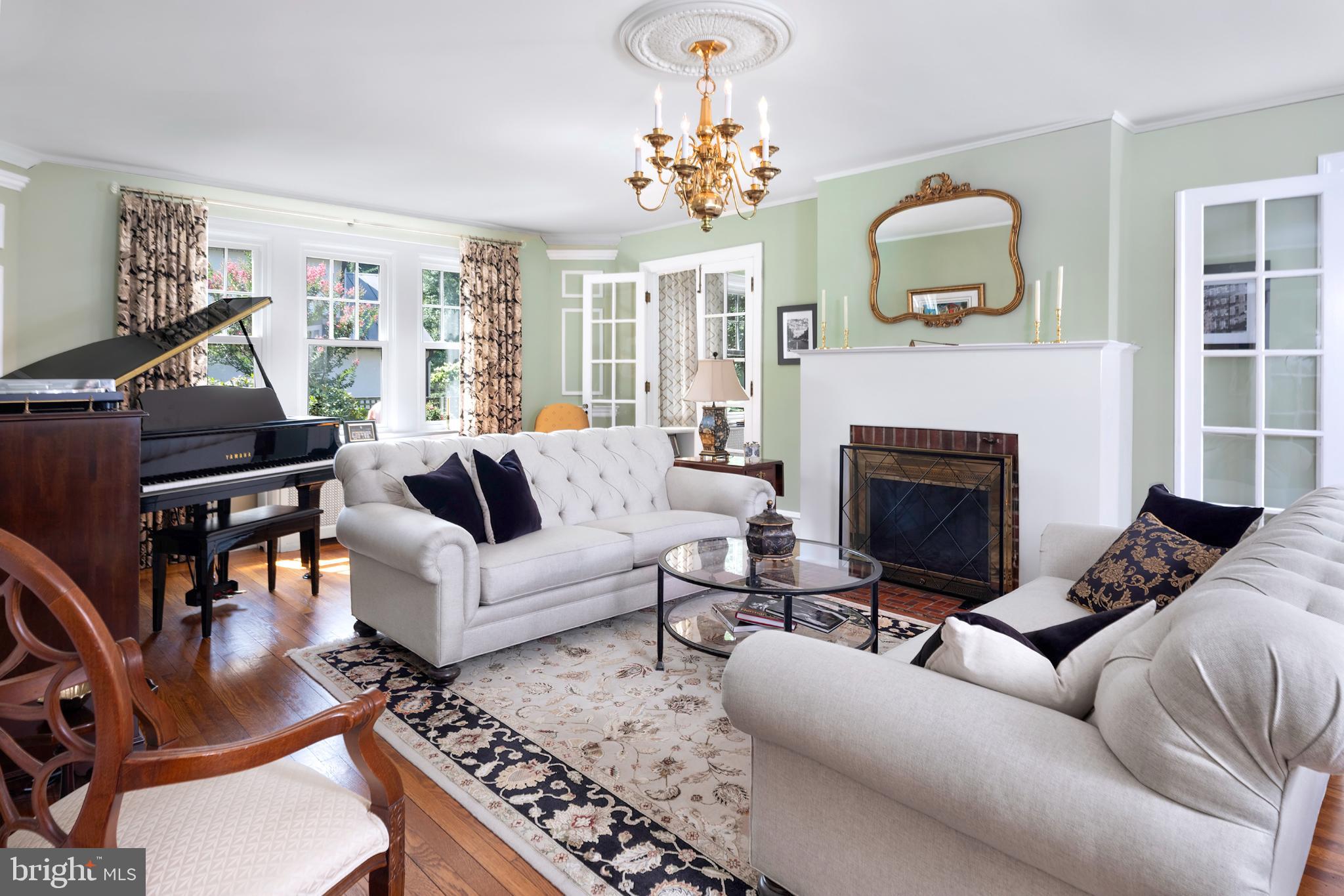 16 EFFINGHAM ROAD