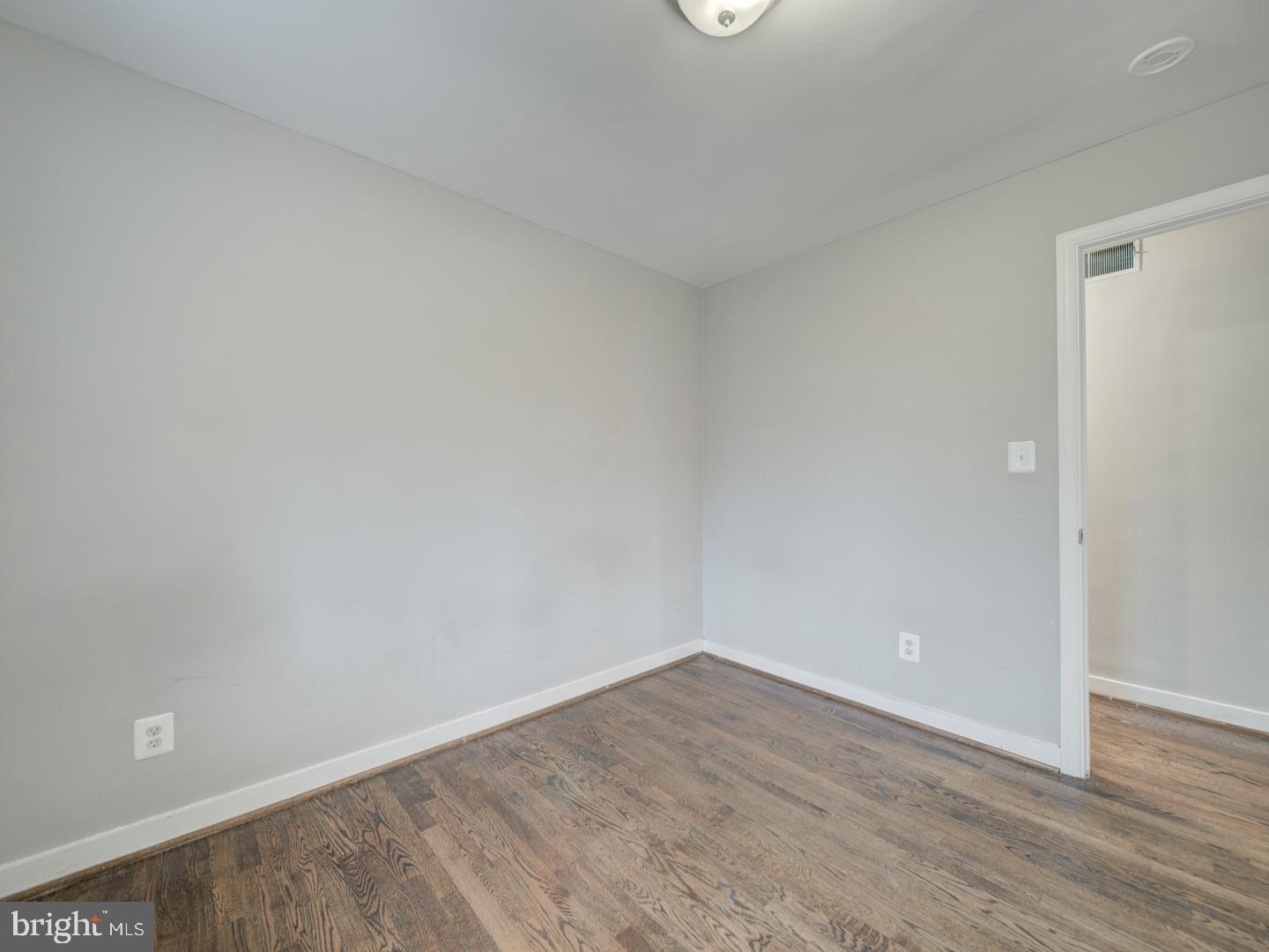 GLASSMANOR - Residential