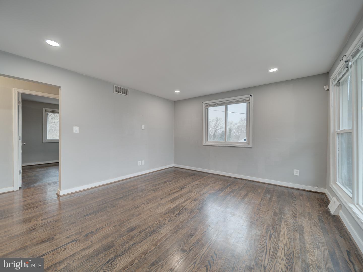 GLASSMANOR - Residential