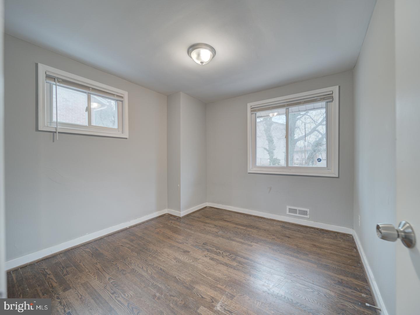 GLASSMANOR - Residential