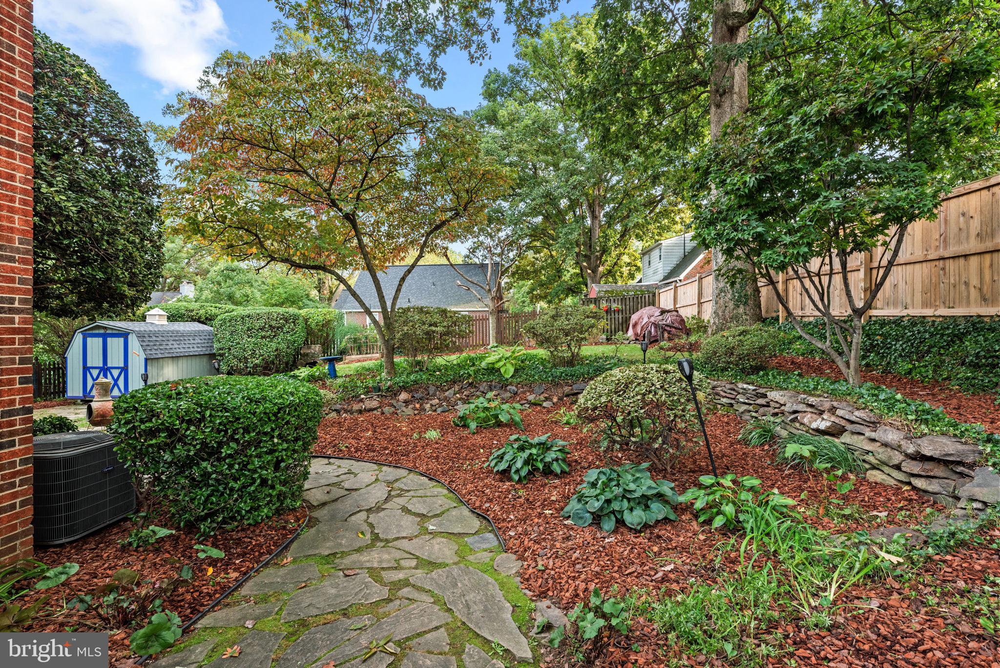 WOODMOOR - Residential