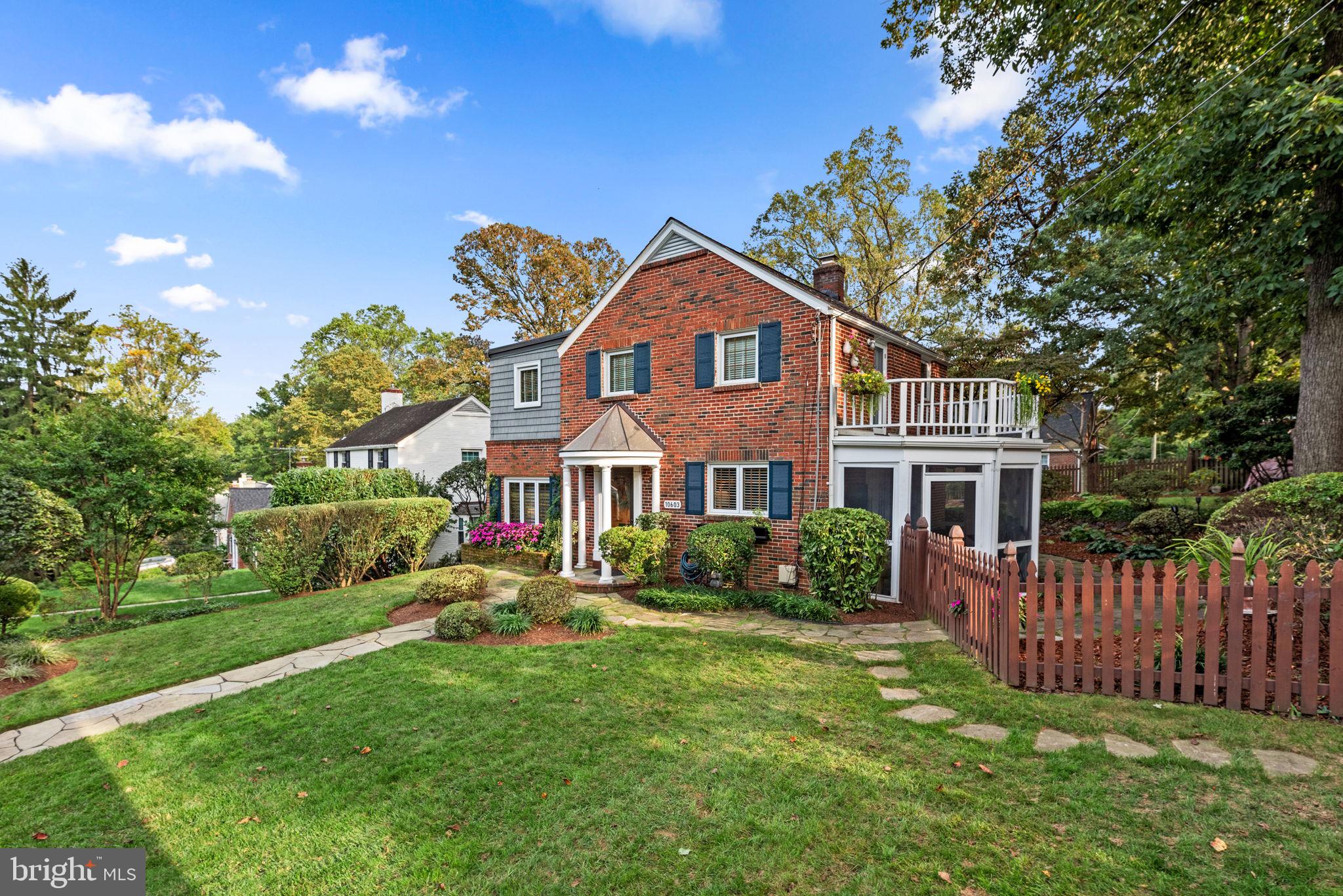 WOODMOOR - Residential