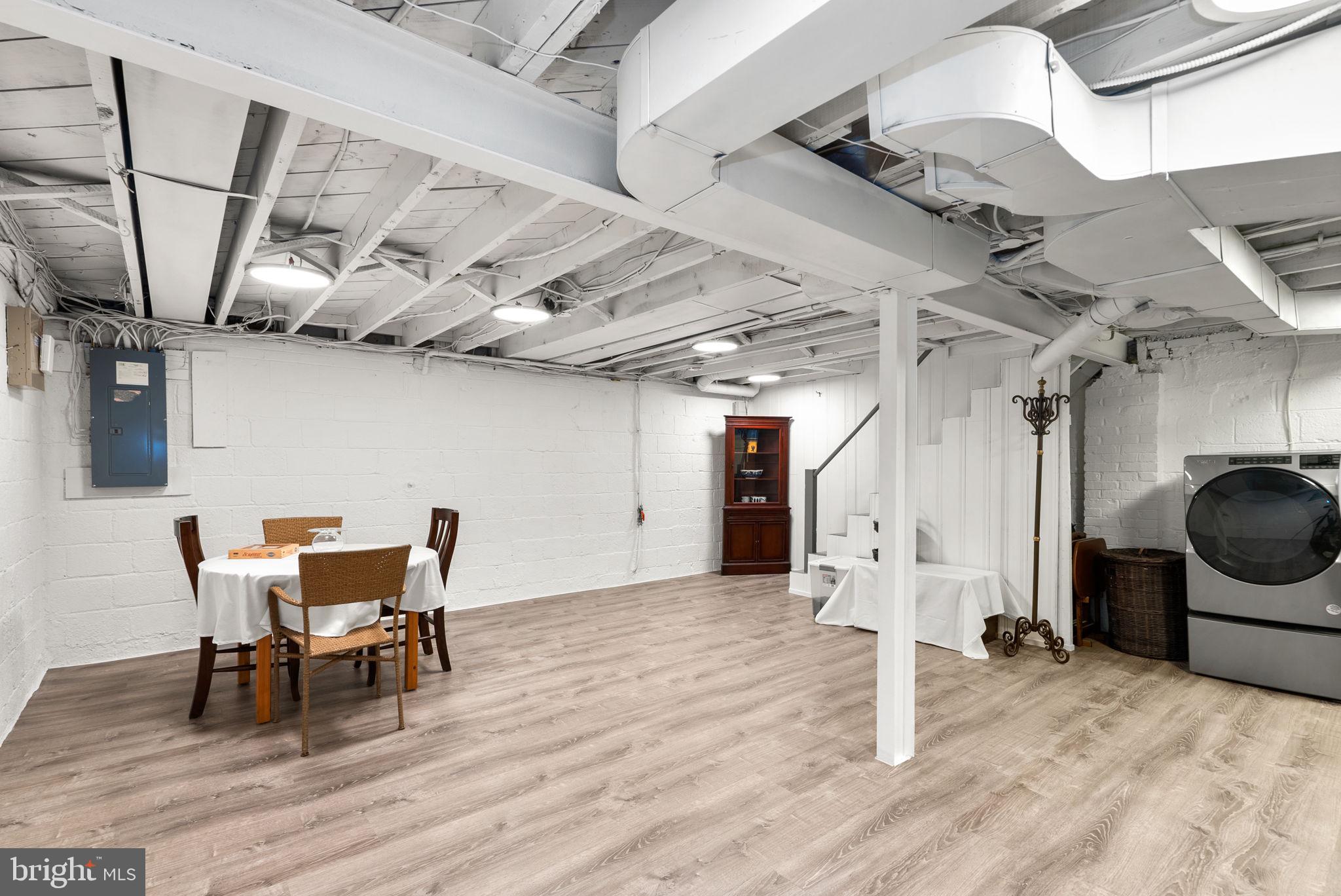 WOODMOOR - Residential