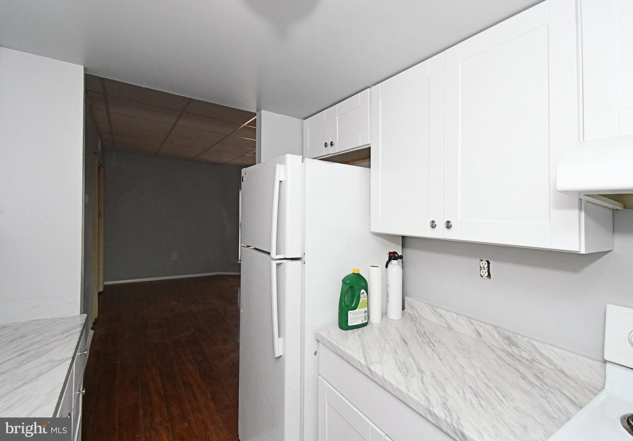 WILLOW GROVE - Residential Lease