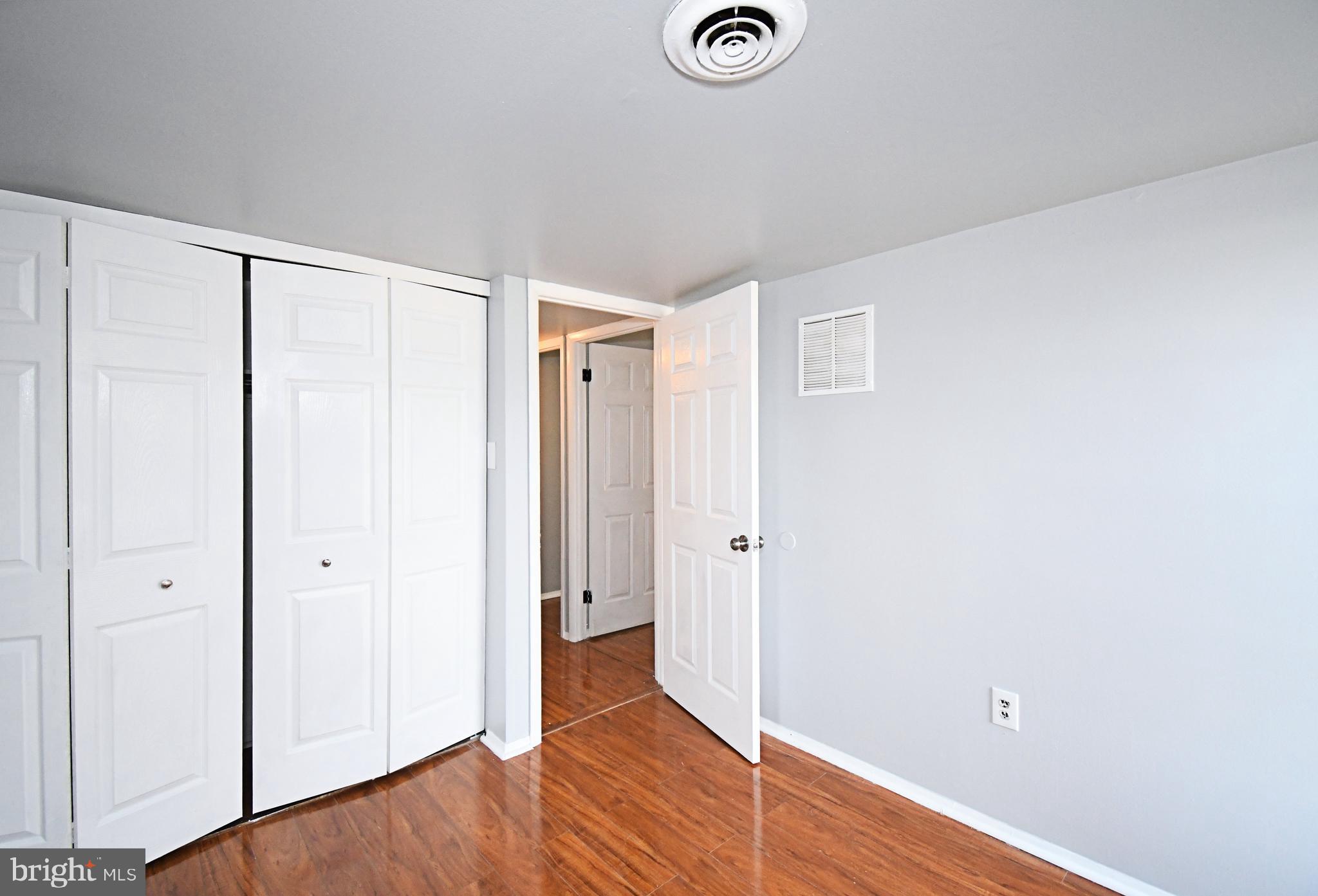 WILLOW GROVE - Residential Lease