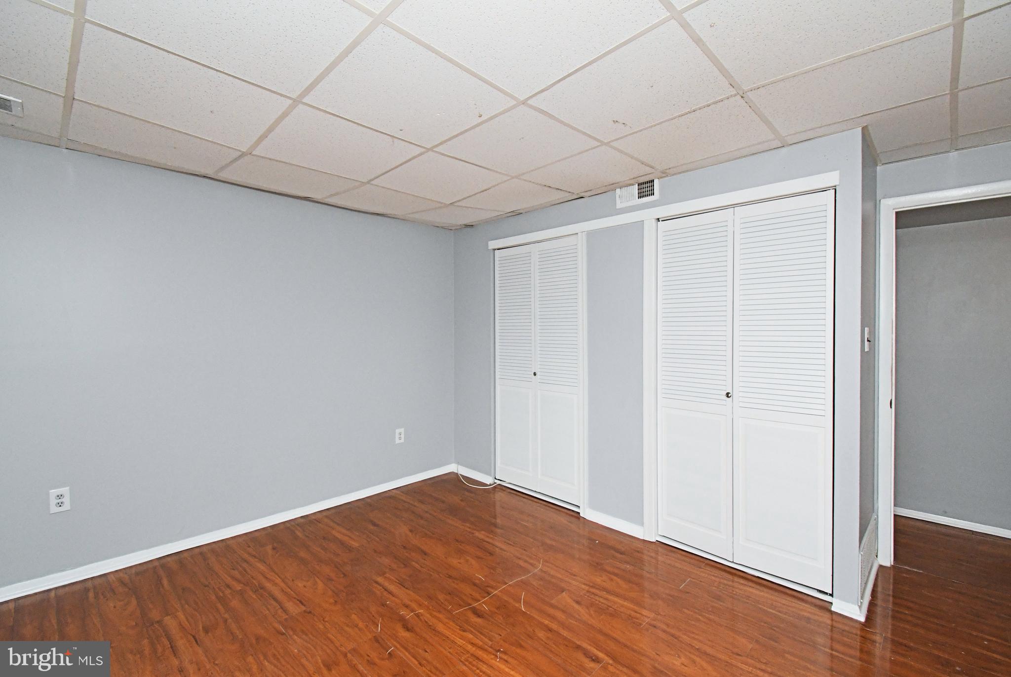 WILLOW GROVE - Residential Lease