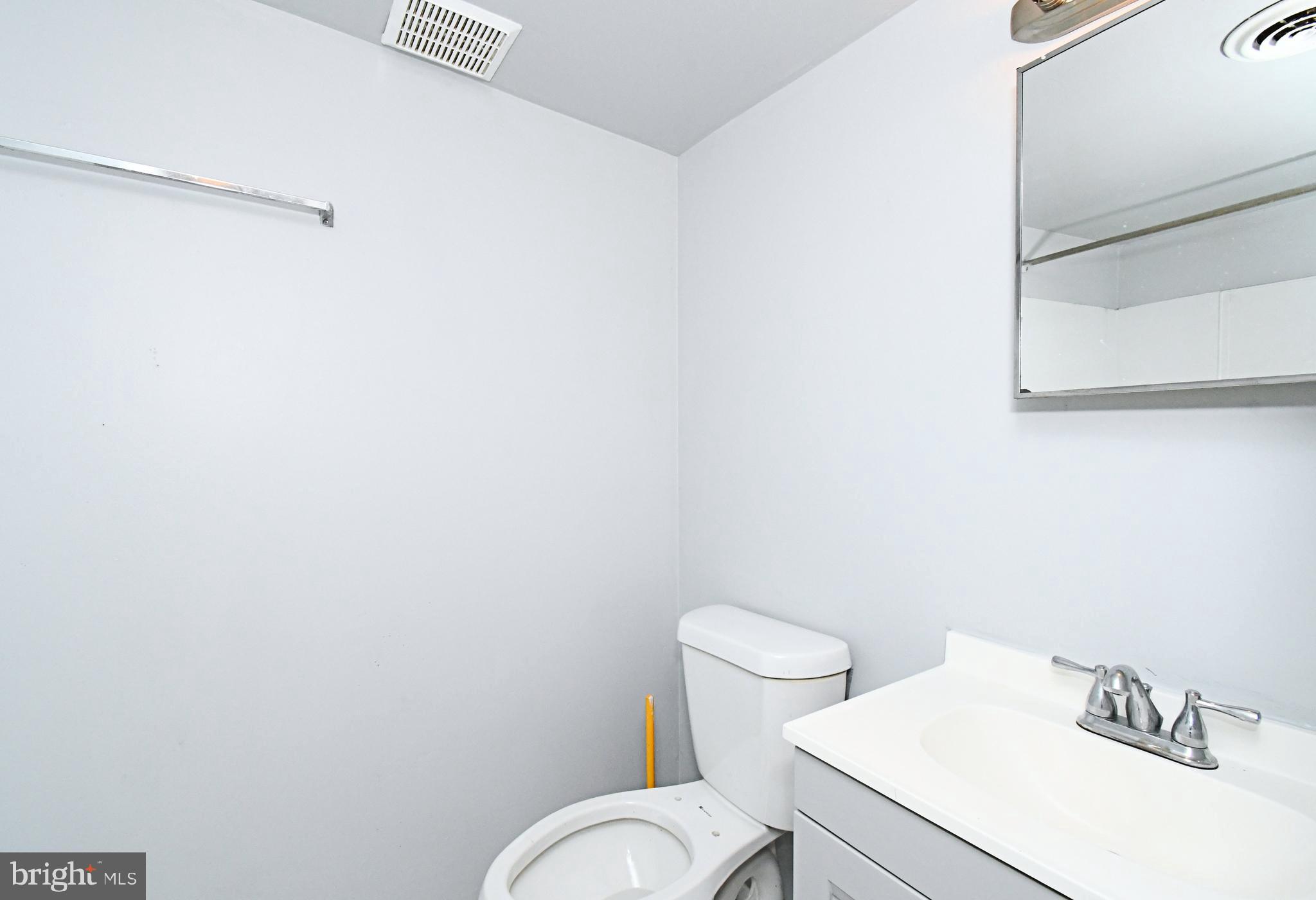 WILLOW GROVE - Residential Lease