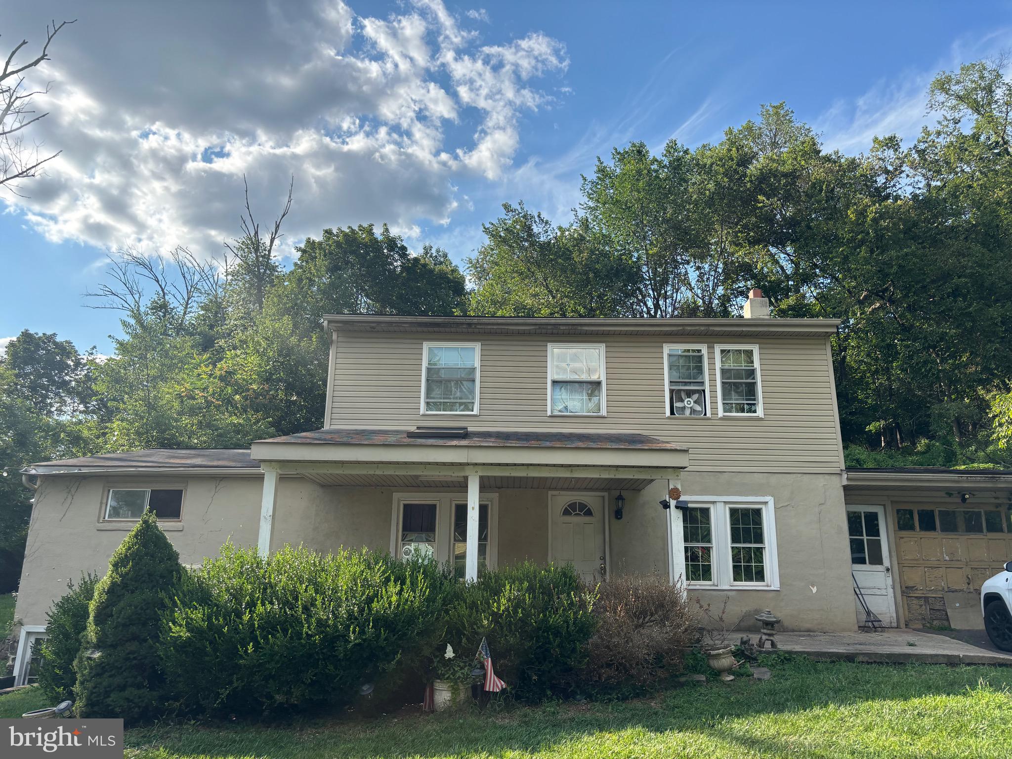 Investor Alert – 245 Pinetown Road, Norristown, PA
This expansive stone home, built in 1958, sits on 4.73 acres in Lower Providence Township. With 1,971 sq ft of finished above‑ground space, including four bedrooms and two full baths. This property also has a partial basement and single-car garage plus driveway parking round out the functional layout.
Property is being sold strictly as-is.
Buyer to handle township Use & Occupancy (U&O) permits, all township-required repairs, and any appraiser-mandated improvements. Ideal for investors ready to create an updated canvas.
