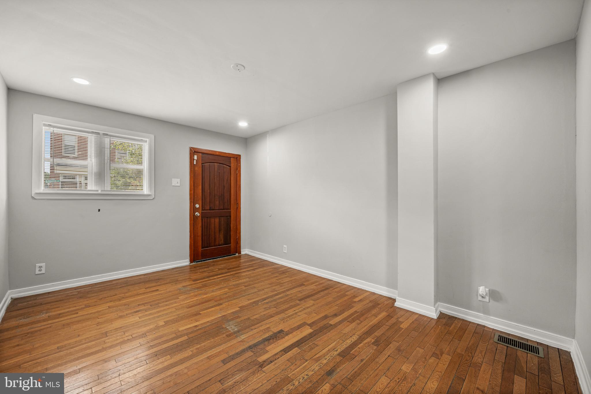 HOPKINS - Residential